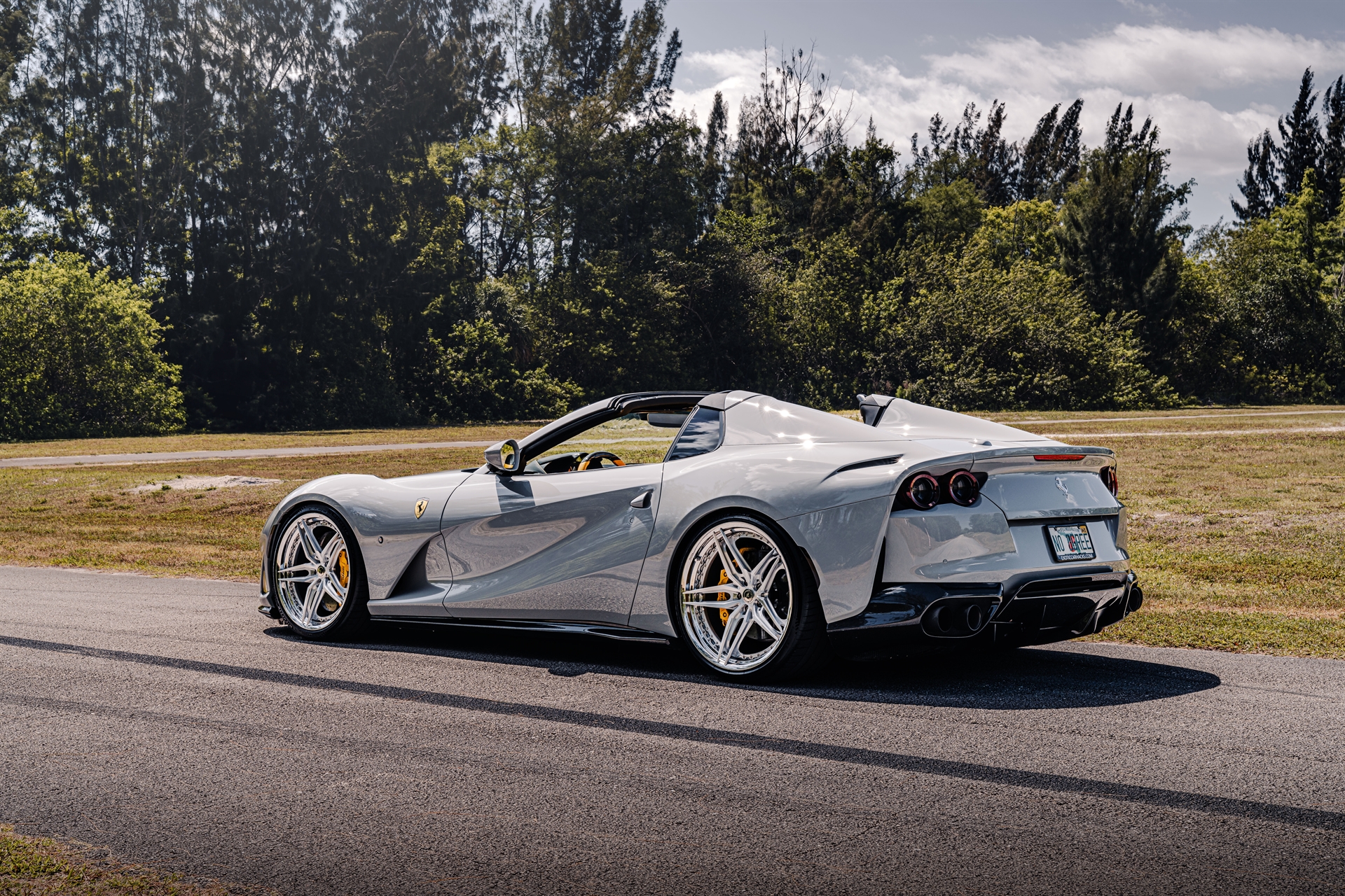 Ferarri 812 GTS | Grigio Squalo | on HRE S107SC | Brushed Clear