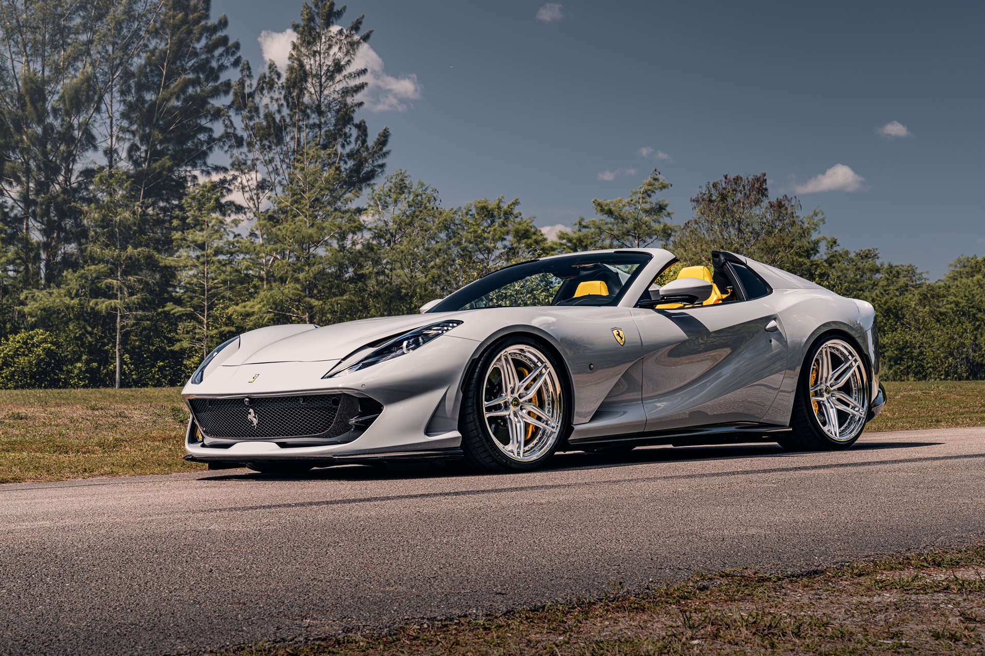 Ferarri 812 GTS | Grigio Squalo | on HRE S107SC | Brushed Clear