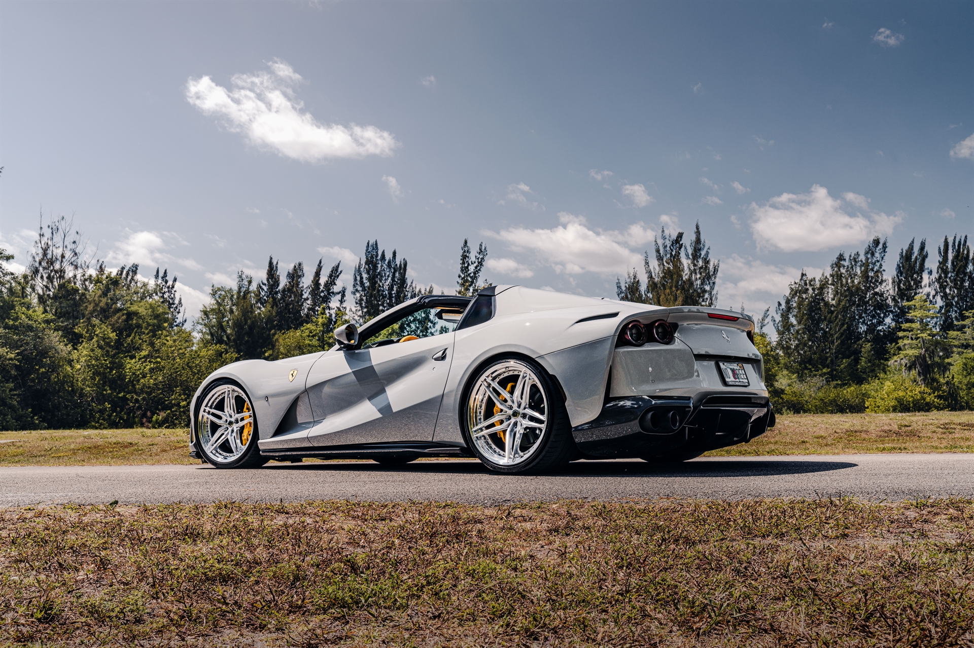 Ferarri 812 GTS | Grigio Squalo | on HRE S107SC | Brushed Clear