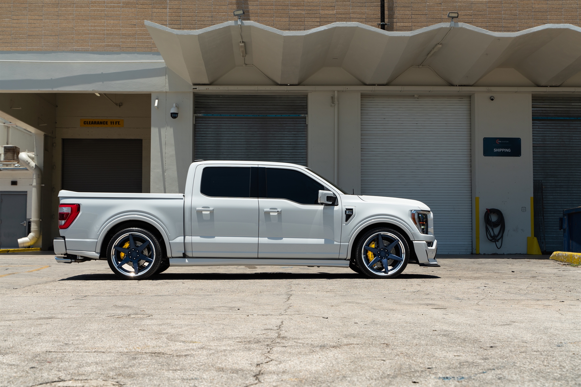 Shelby Super Snake Ford F-150 | Oxford White | on ANRKY RS6.3 | Satin Space Blue