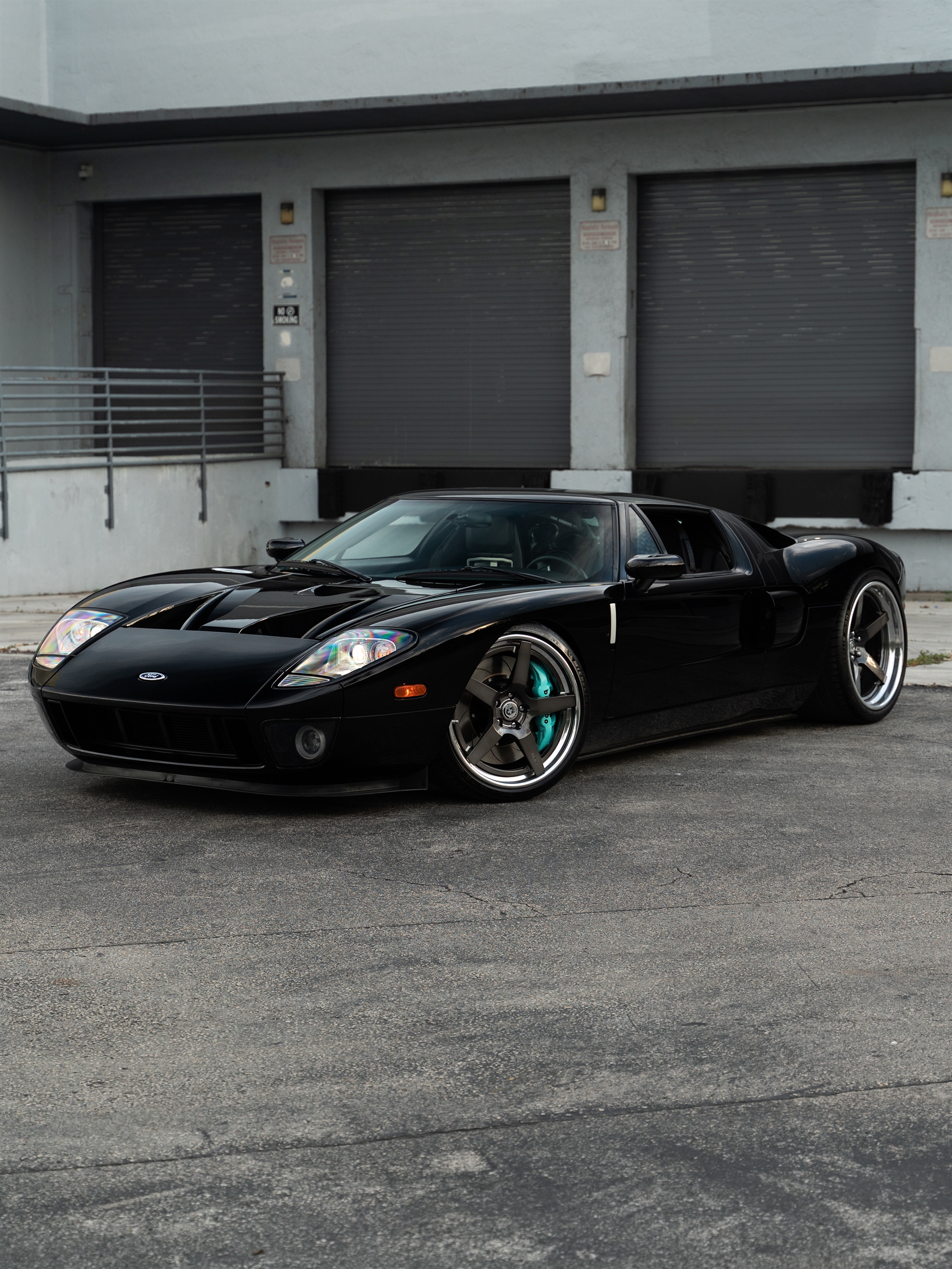 Ford GT MK1 | Black | on HRE RS105 | Polished Dark Clear