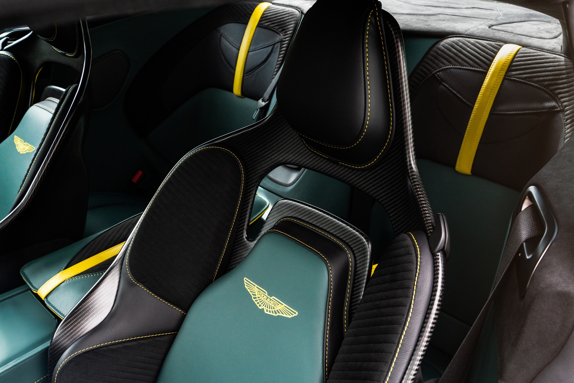 Aston Martin DBS 770 Ultimate / HRE 505M