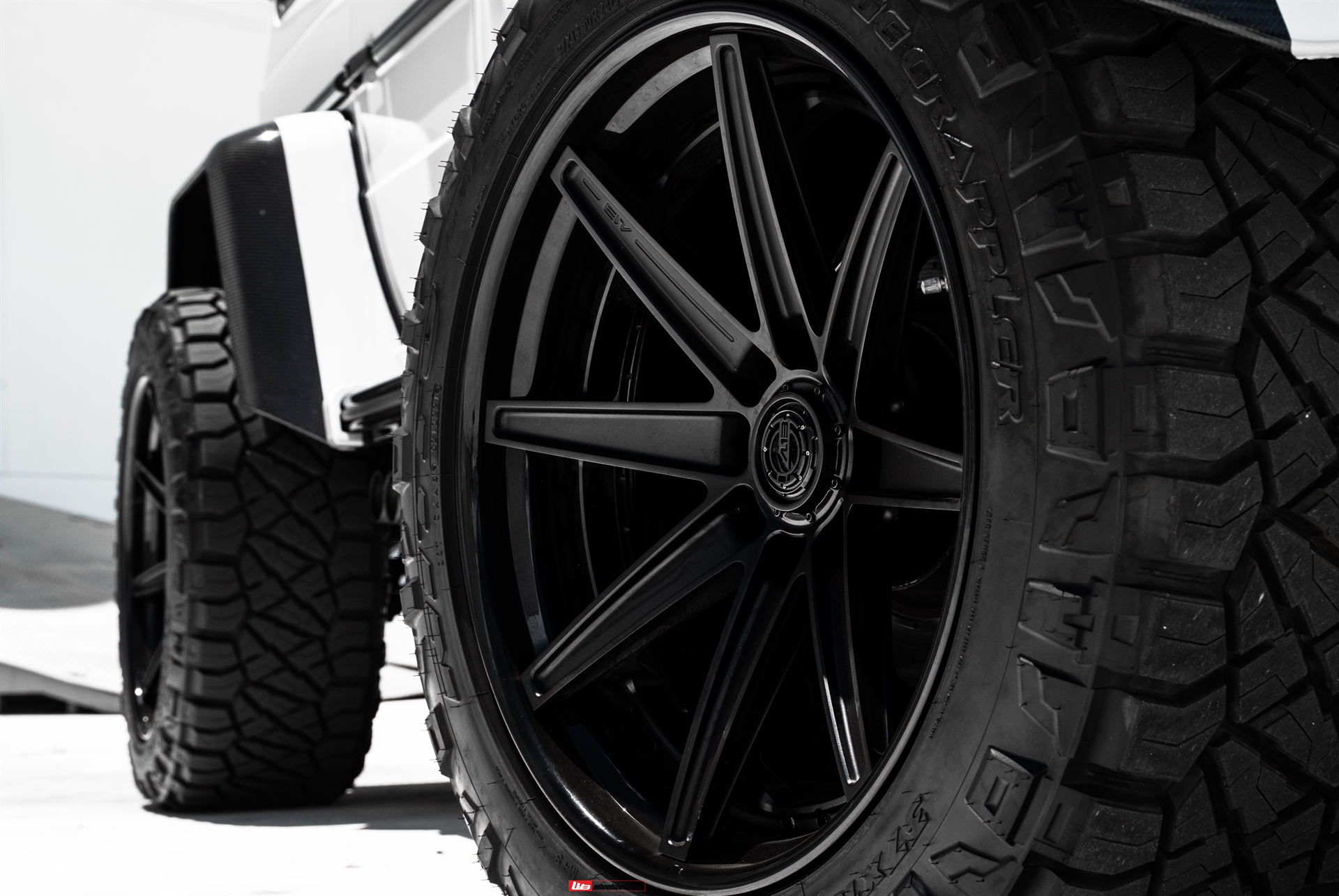 AL13 HD008R | Mercedes-Benz W463 G550 4×4²