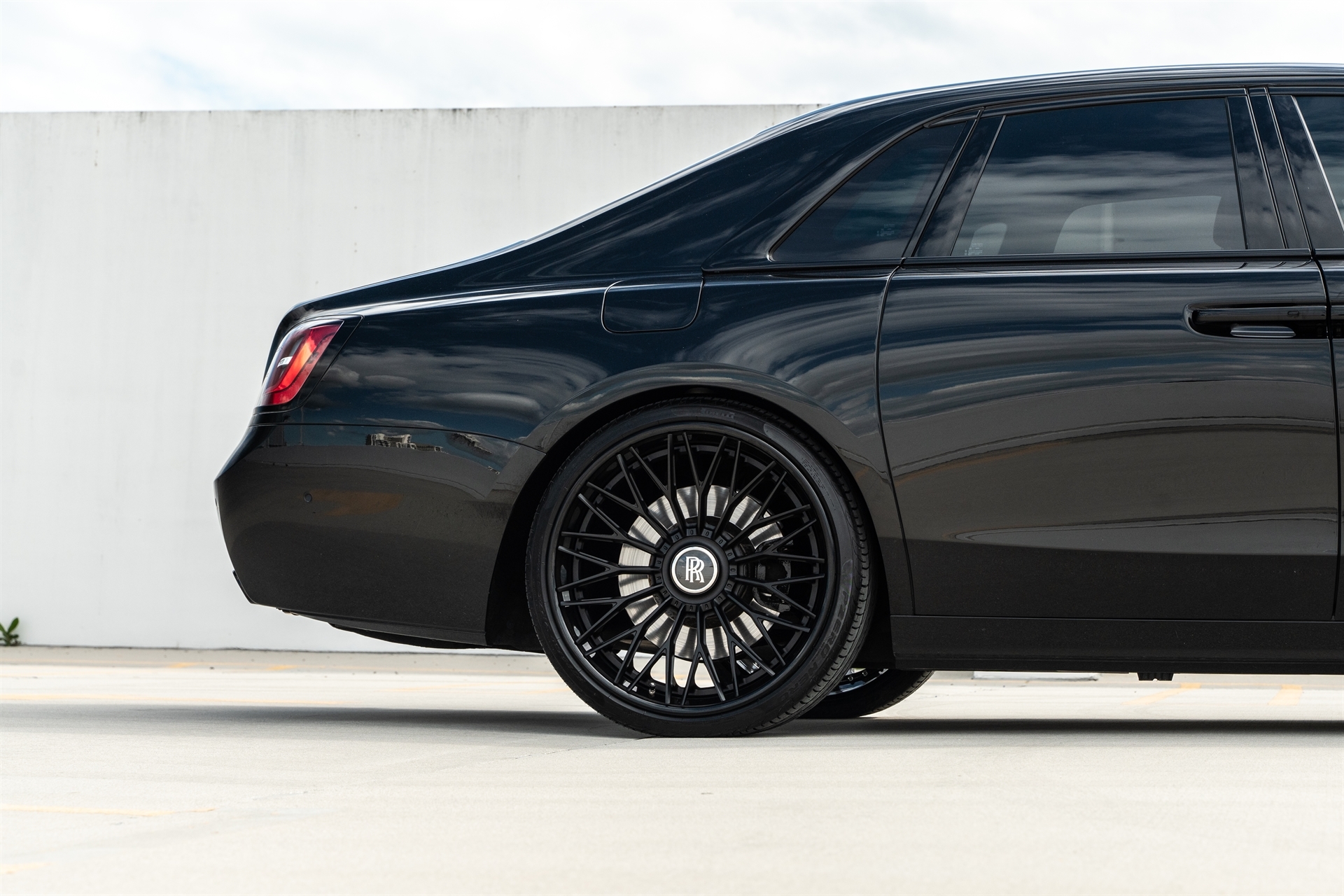 AL13 R100 | Rolls-Royce Ghost