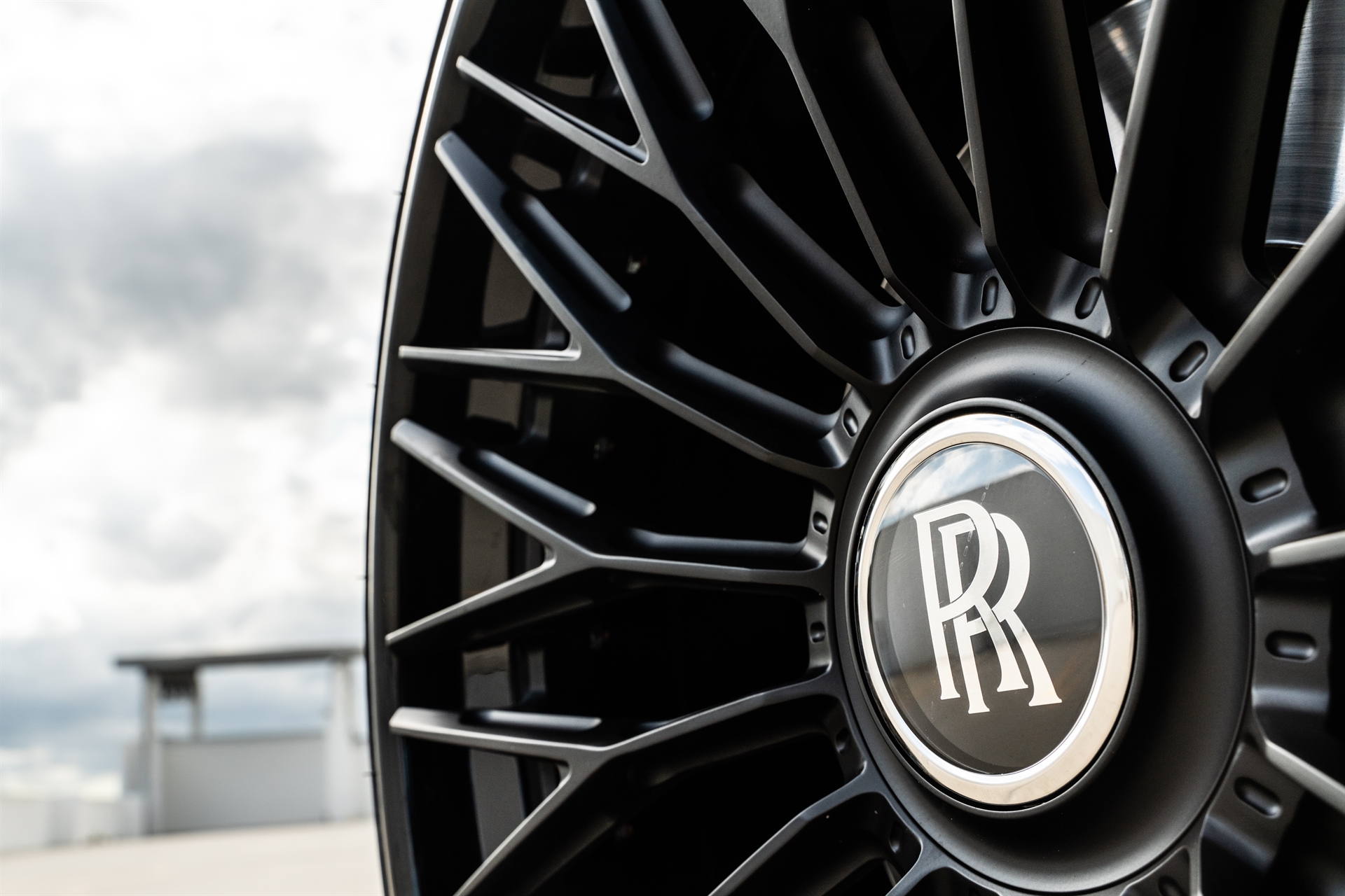 AL13 R100 | Rolls-Royce Ghost