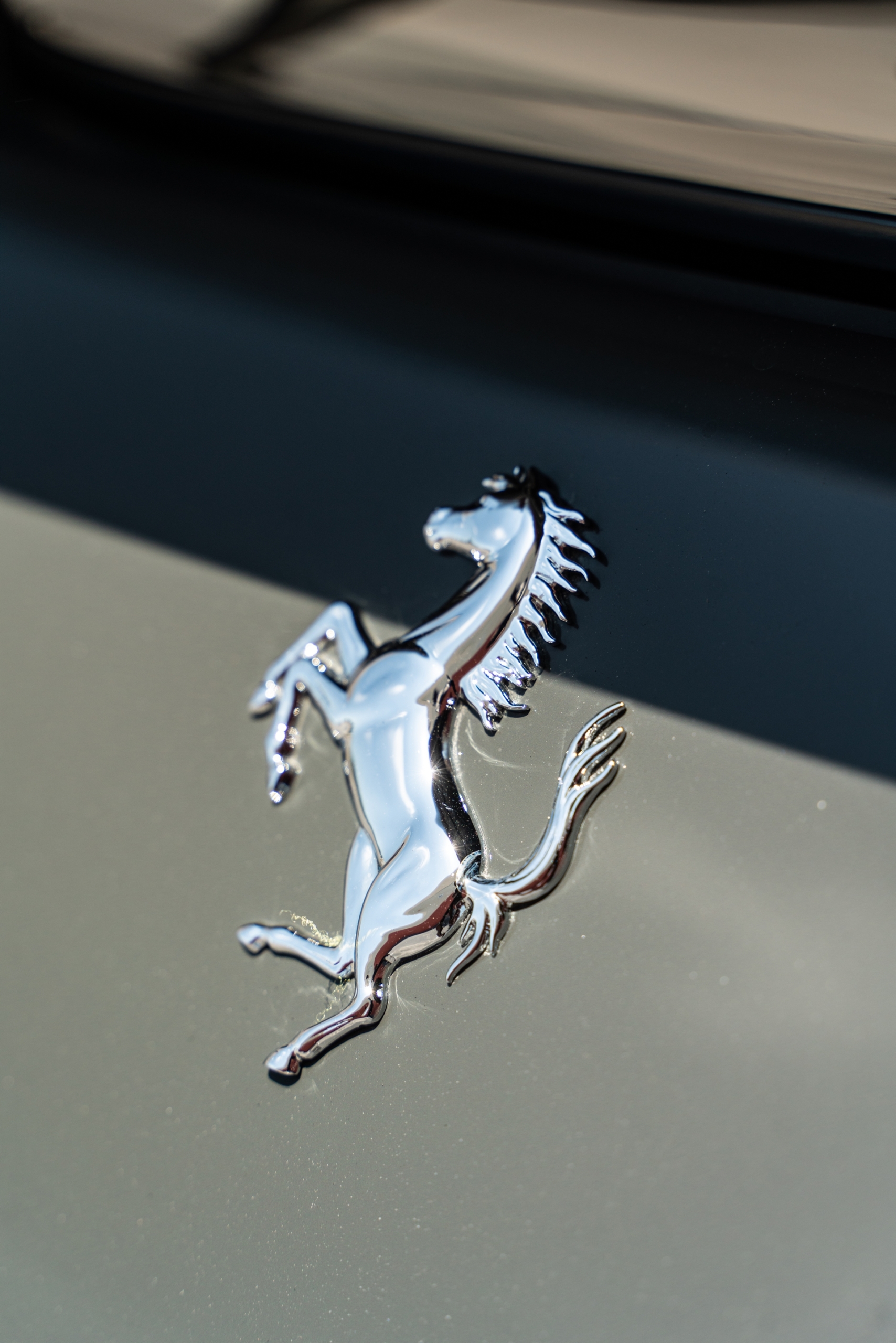 Ferarri F8 | Grigio Medio | on HRE P104SC | Gloss Black