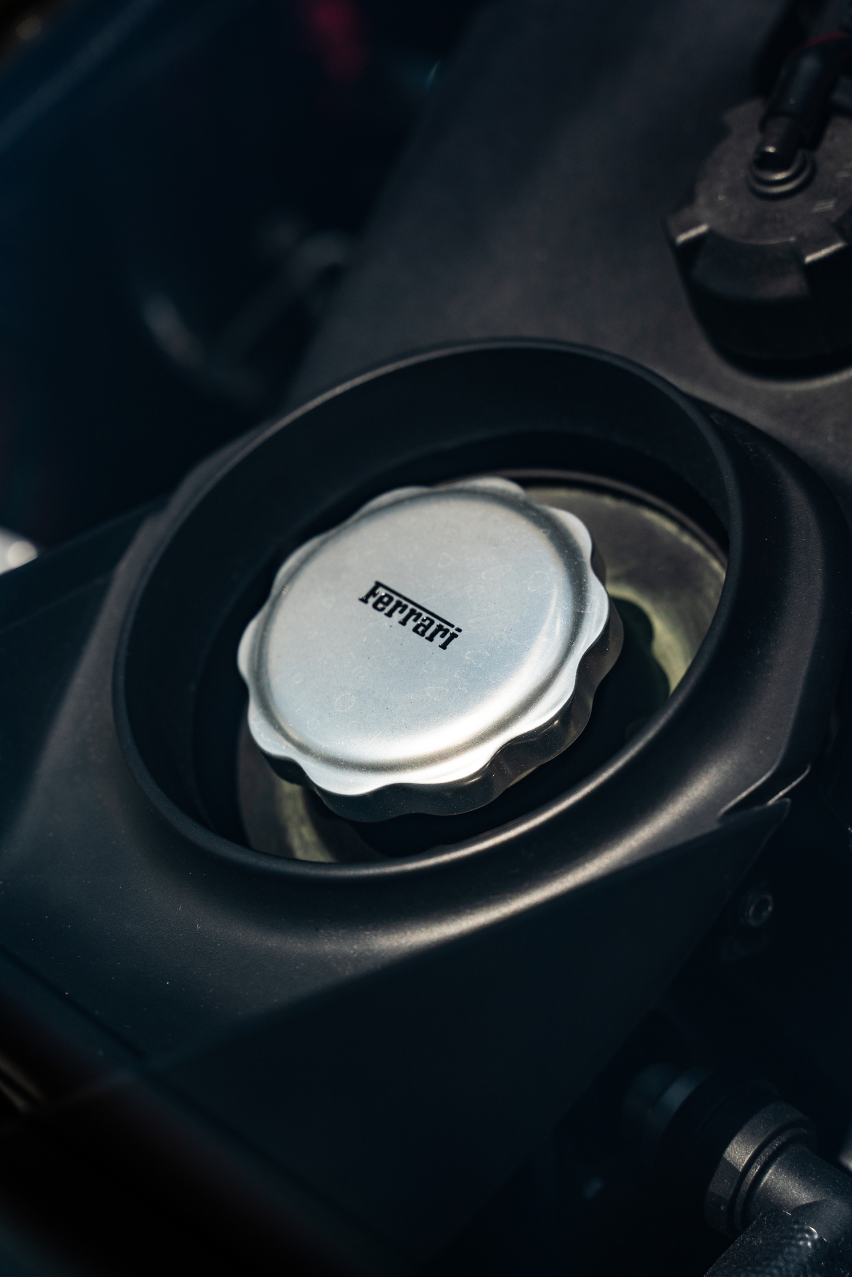 Ferarri F8 | Grigio Medio | on HRE P104SC | Gloss Black