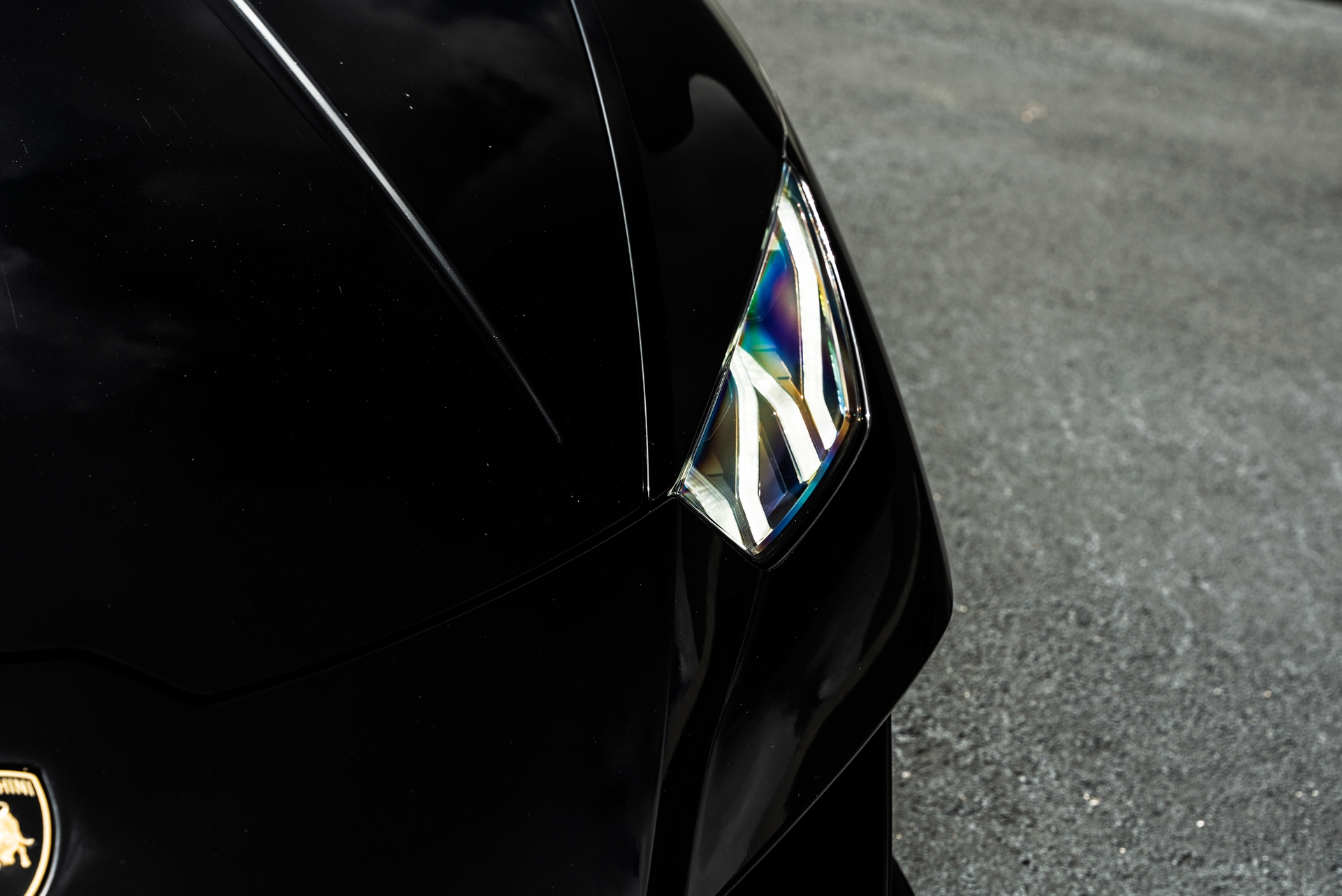 Lamborghini Huracan | Nero Noctis | on HRE 527 FMR | Satin White Gold
