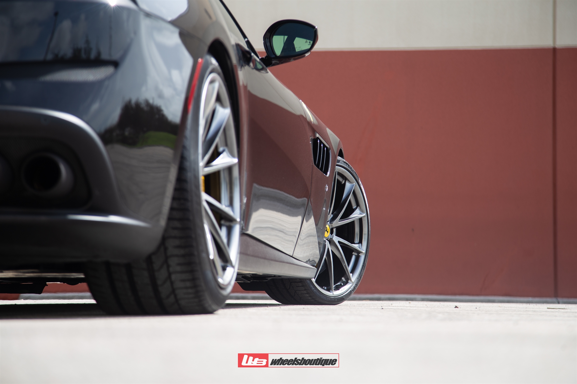 FERRARI GTC4LUSSO T ON HRE P204