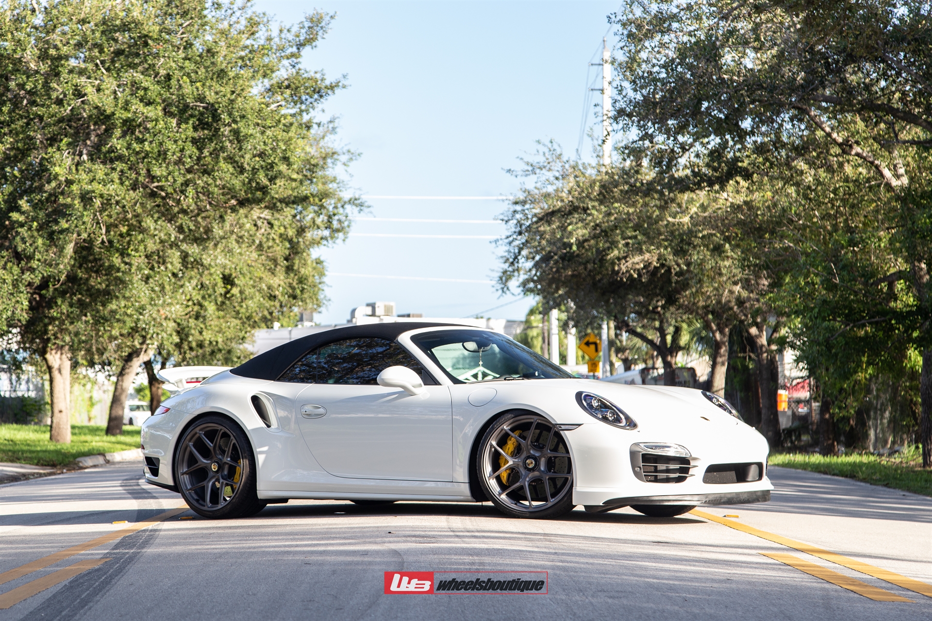 PORSCHE 991.1 TURBO S CABRIOLET ON HRE R101 LIGHTWEIGHT