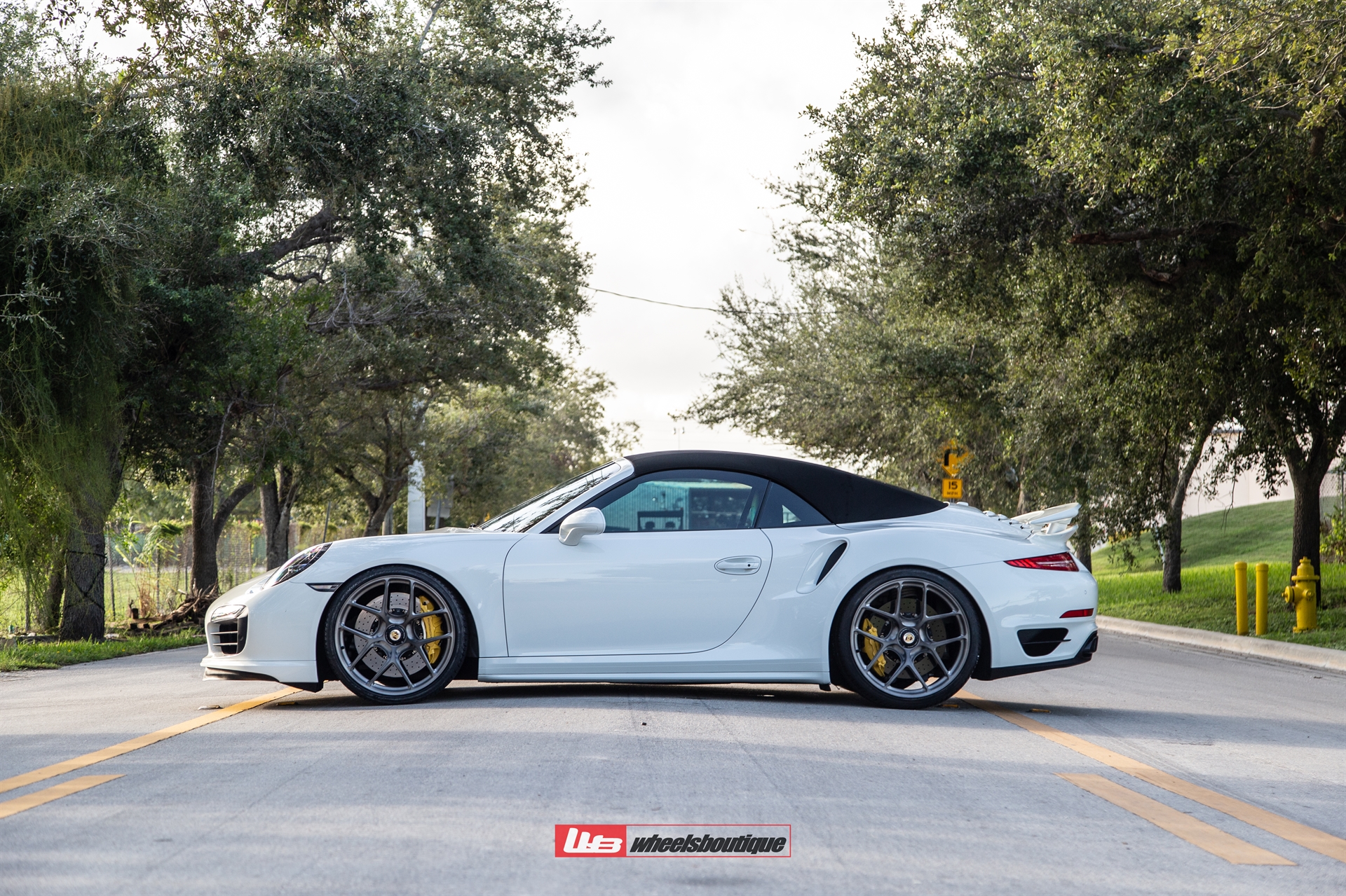 PORSCHE 991.1 TURBO S CABRIOLET ON HRE R101 LIGHTWEIGHT