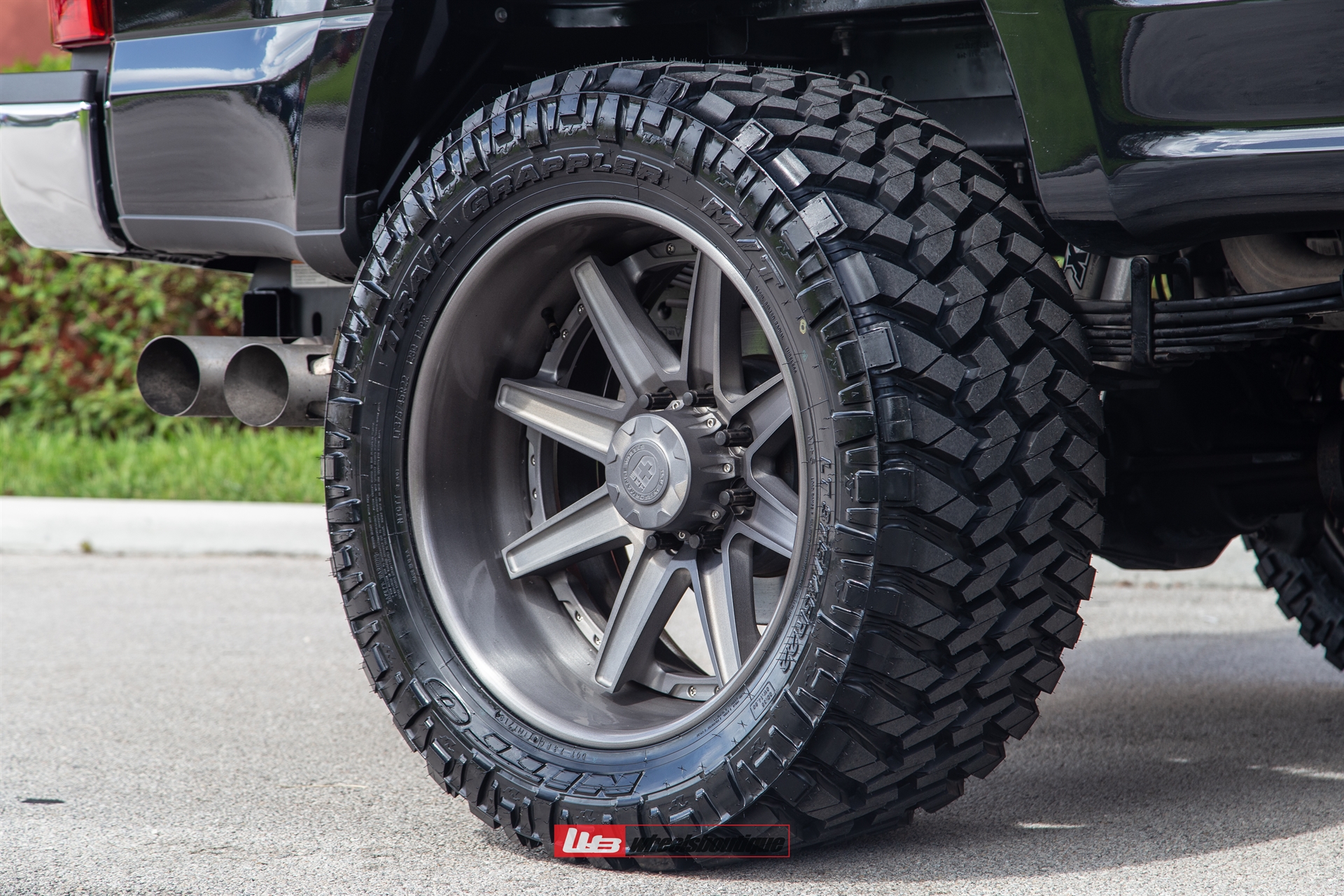 FORD F-250 ON HRE HD188