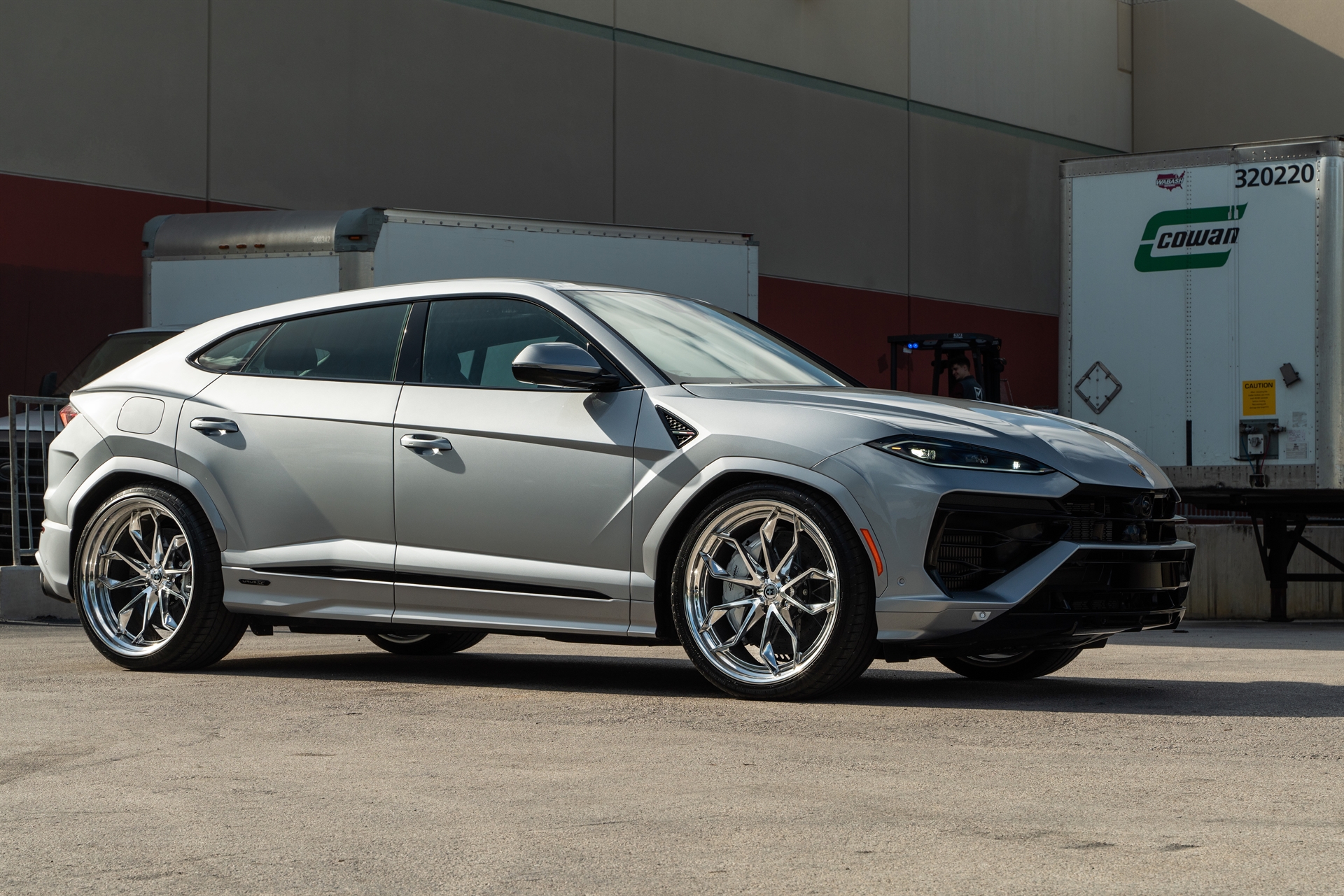 Lamborghini Urus SE | Grigio Nimbus | on HRE S201H | Polished Clear