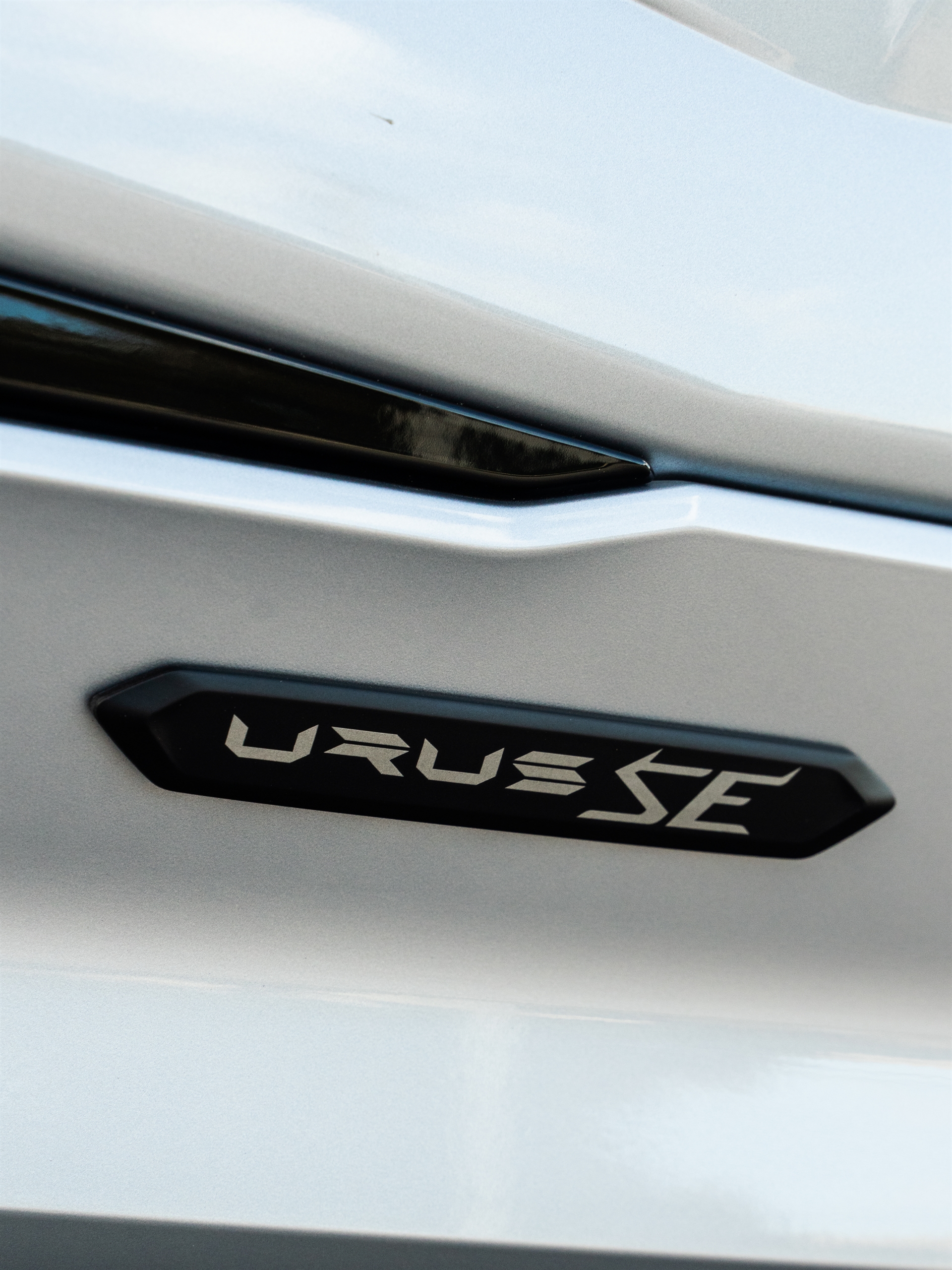 Lamborghini Urus SE | Grigio Nimbus | on HRE S201H | Polished Clear