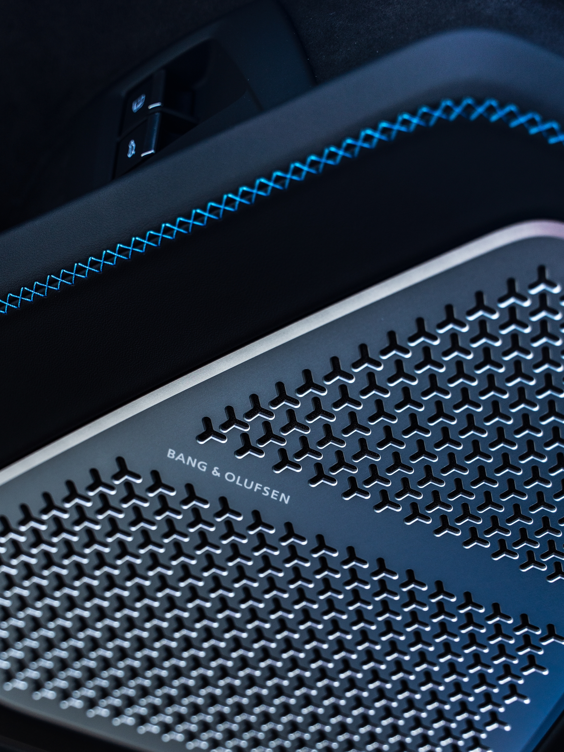 Lamborghini Urus SE | Grigio Nimbus | on HRE S201H | Polished Clear