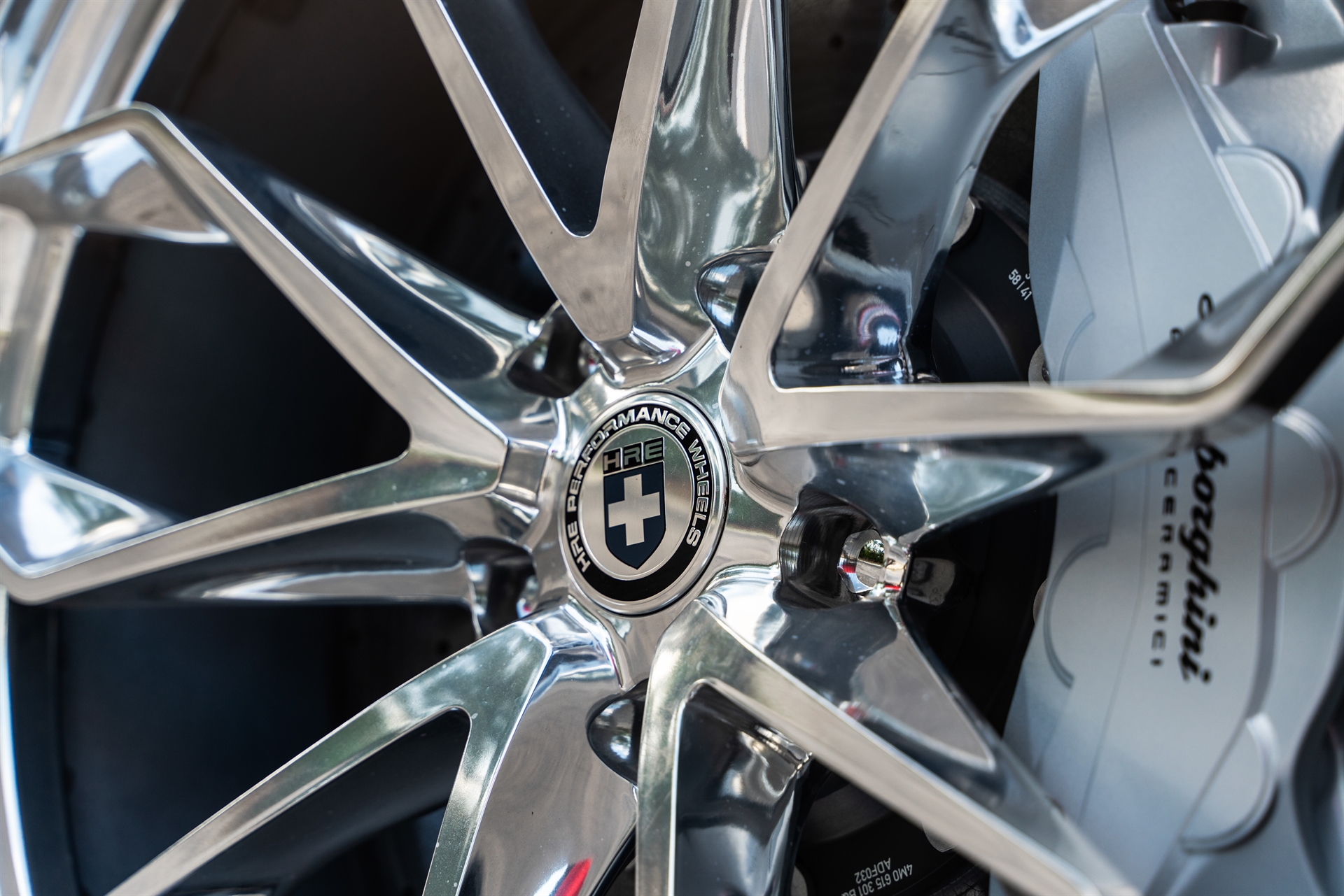 Lamborghini Urus SE | Grigio Nimbus | on HRE S201H | Polished Clear