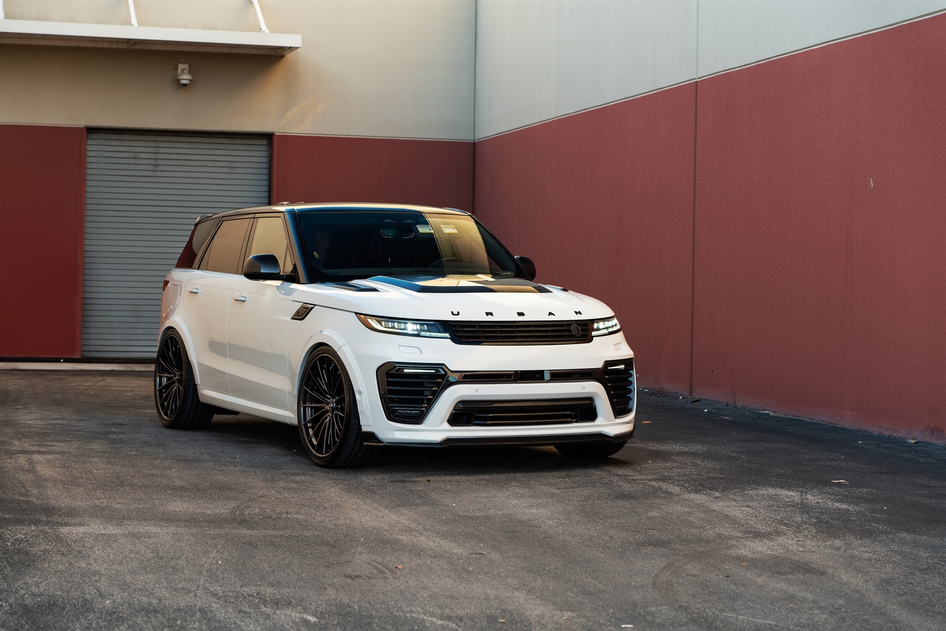 Land Rover Range Rover on Urban Auto Body Kit and 1886 Wheels