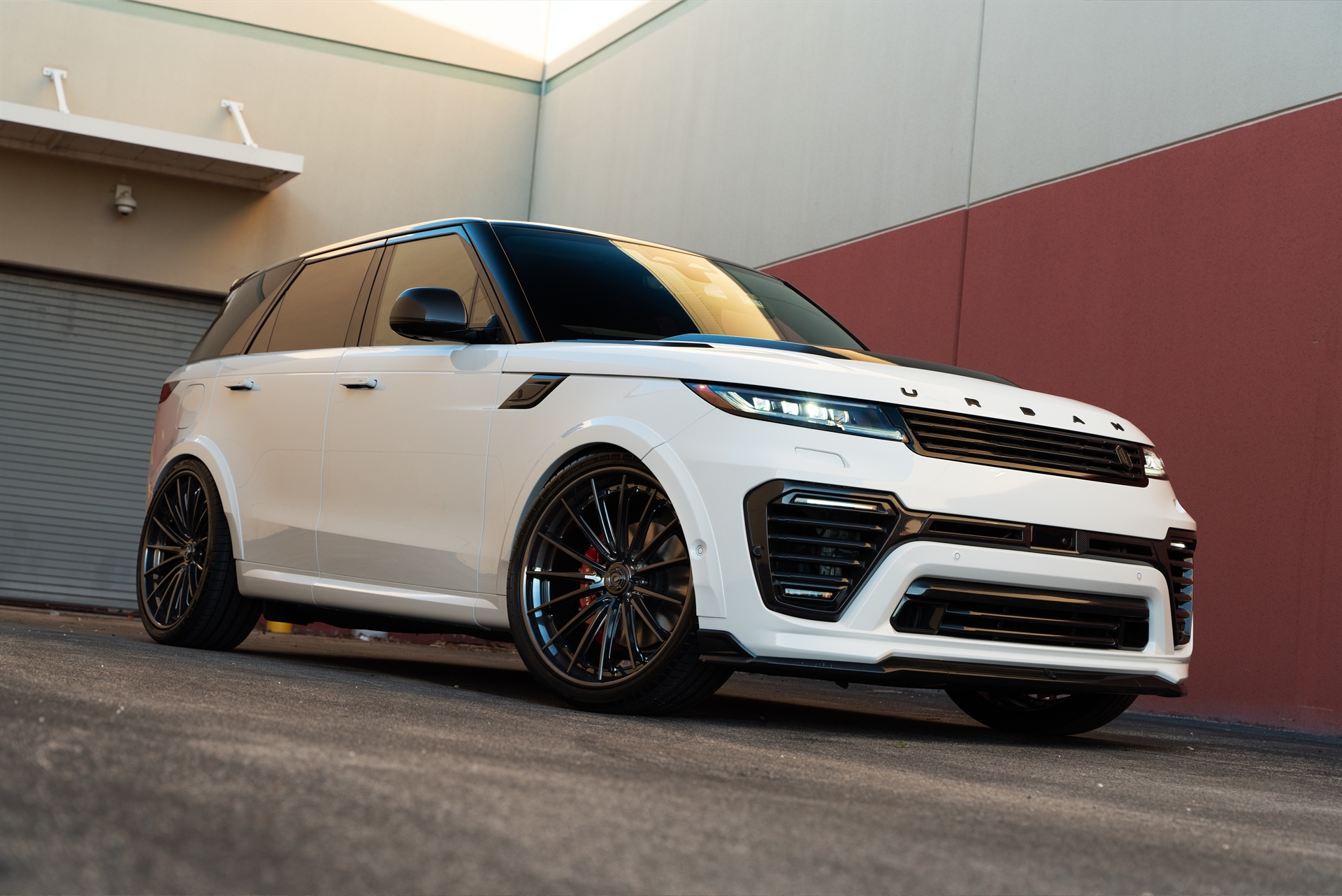 Land Rover Range Rover on Urban Auto Body Kit and 1886 Wheels