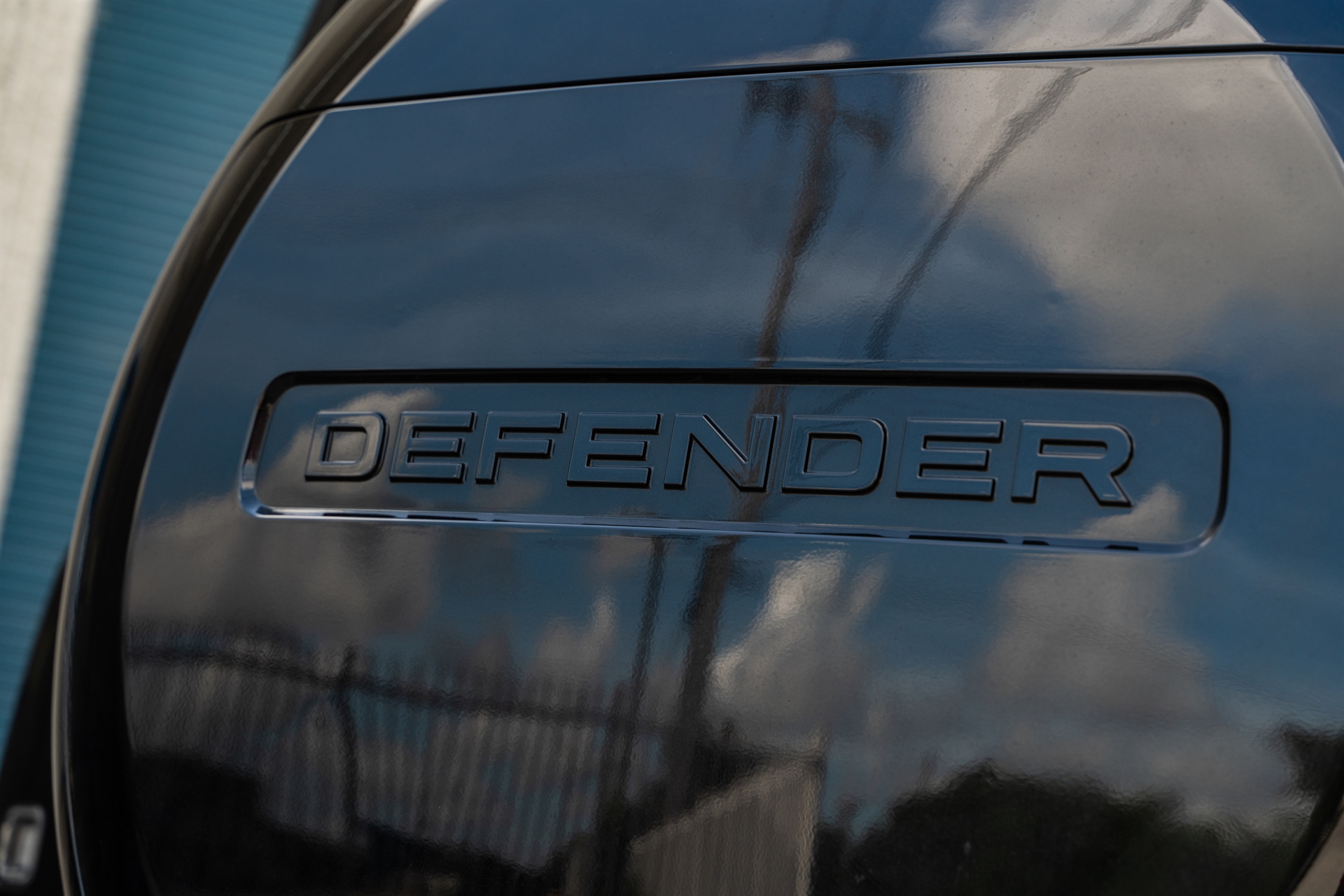 Land Rover Defender on Urban Auto Kit