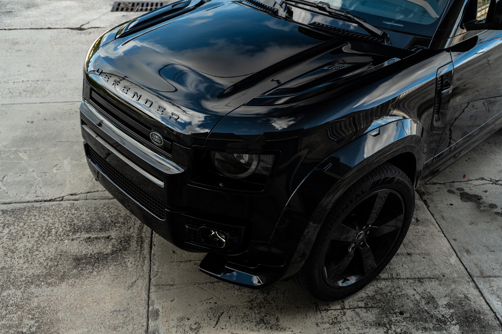 Land Rover Defender on Urban Auto Kit