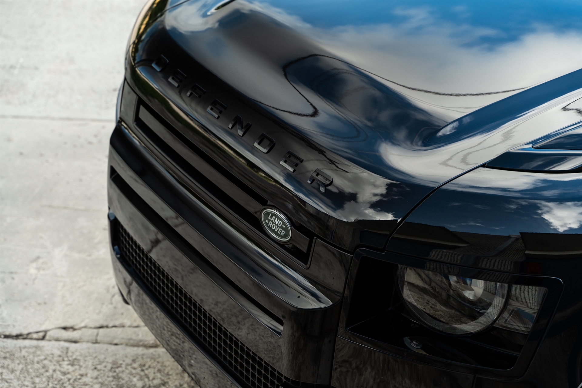 Land Rover Defender on Urban Auto Kit