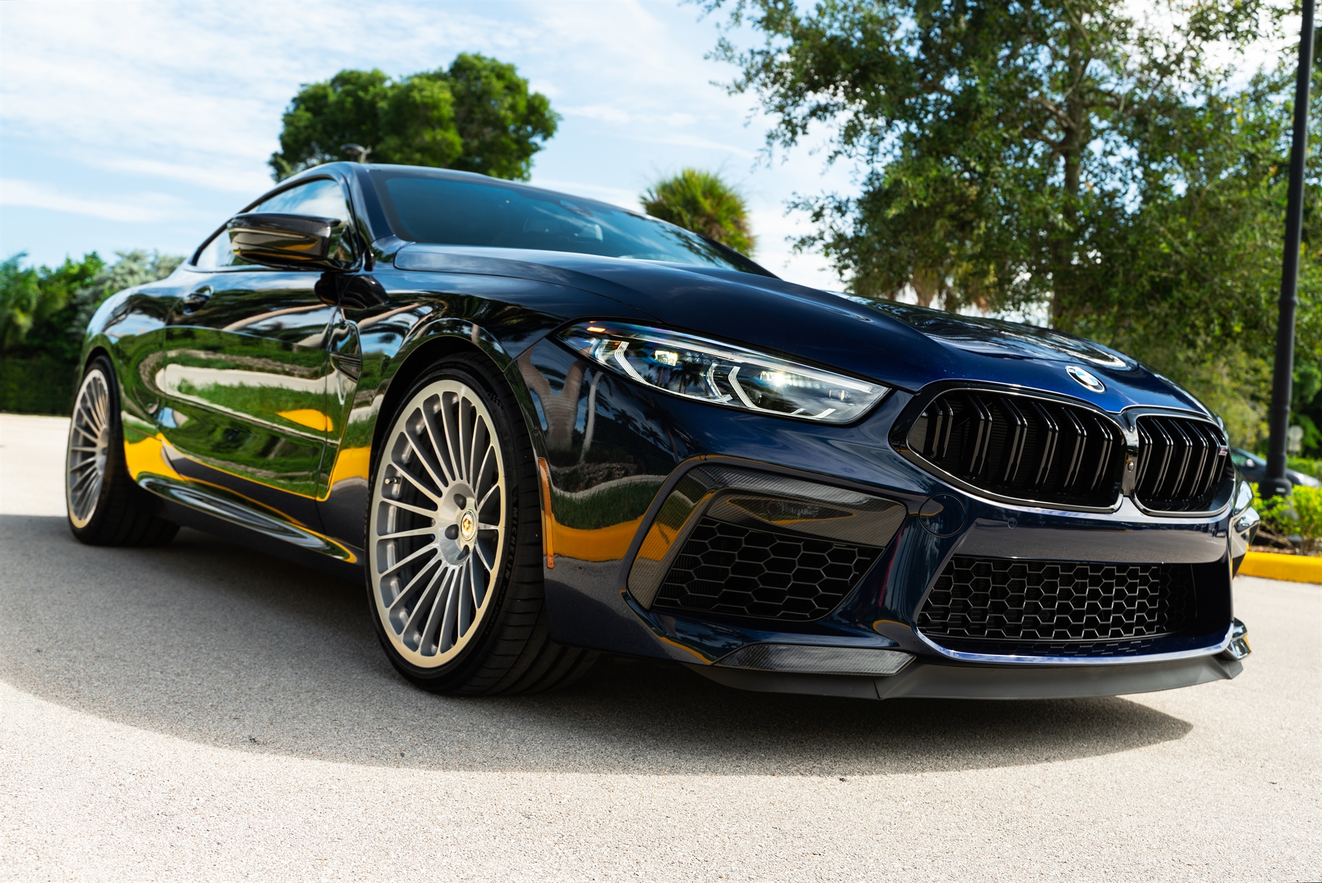 BMW M8 | Midnight Blue | on HRE 309M | Gloss Silver