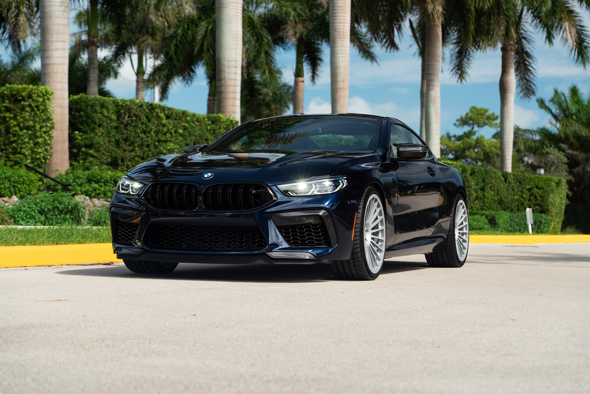 BMW M8 | Midnight Blue | on HRE 309M | Gloss Silver