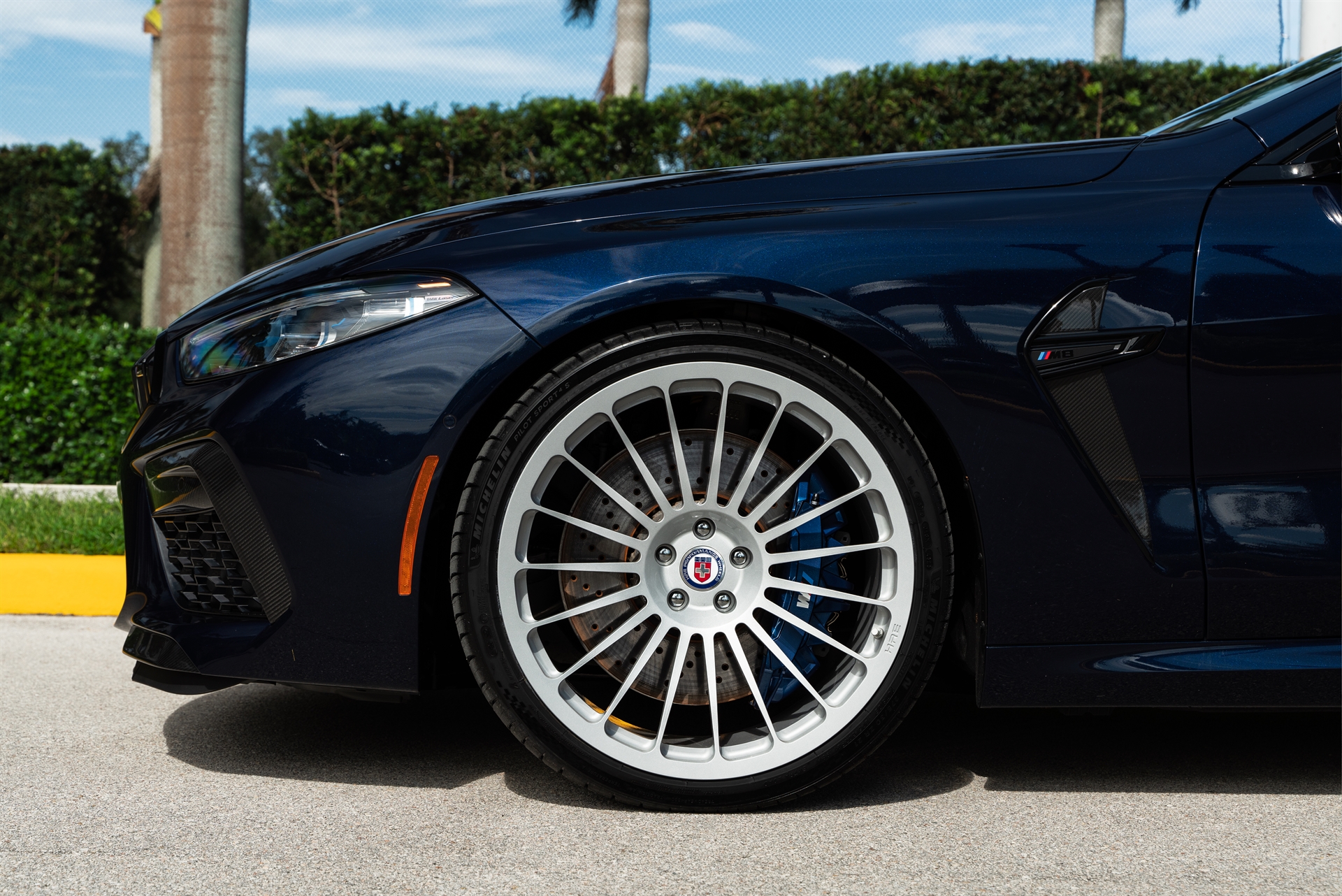 BMW M8 | Midnight Blue | on HRE 309M | Gloss Silver