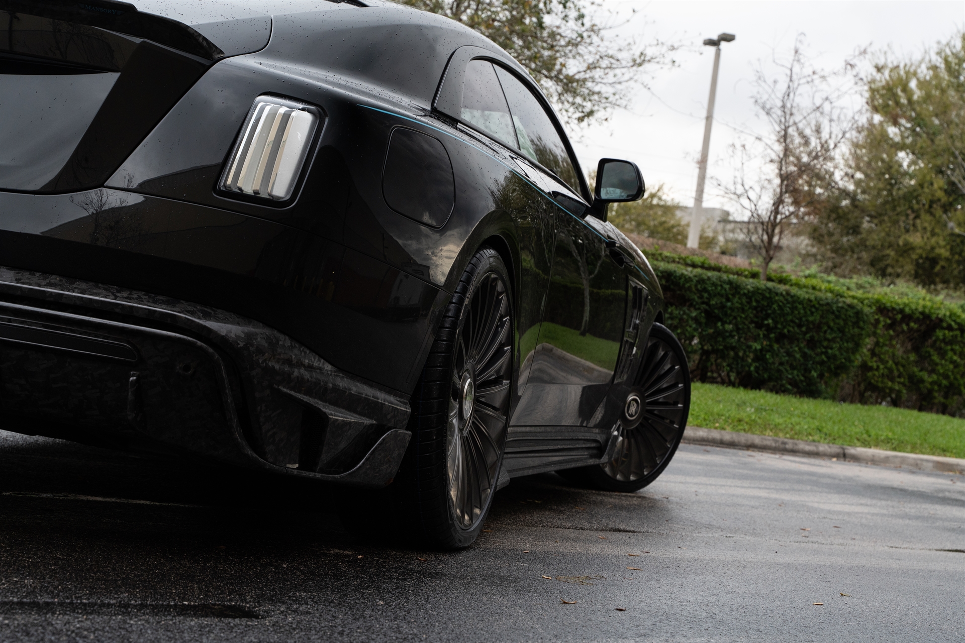 Mansory Rolls-Royce Spectre | on 1886 G100 | Mirror Polished Smoke