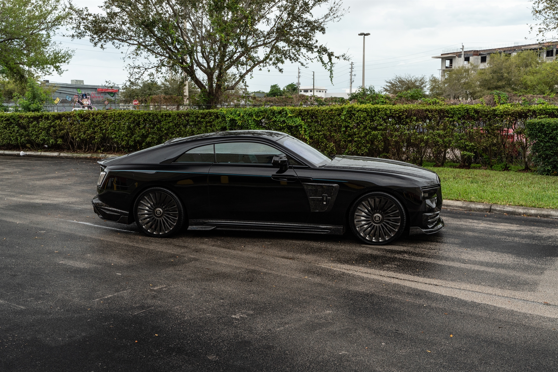 Mansory Rolls-Royce Spectre | on 1886 G100 | Mirror Polished Smoke