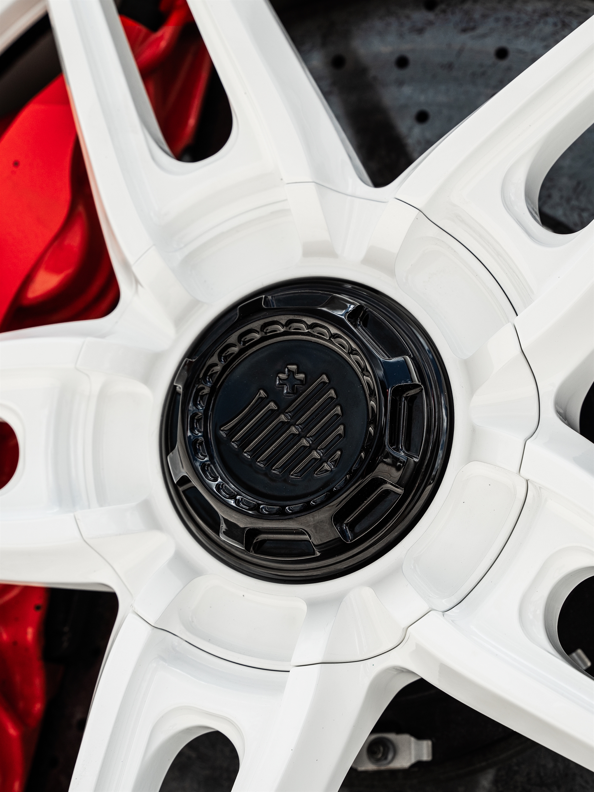 Mclaren 765LT | Lantana Purple | on ANRKY AN27 | Gloss White