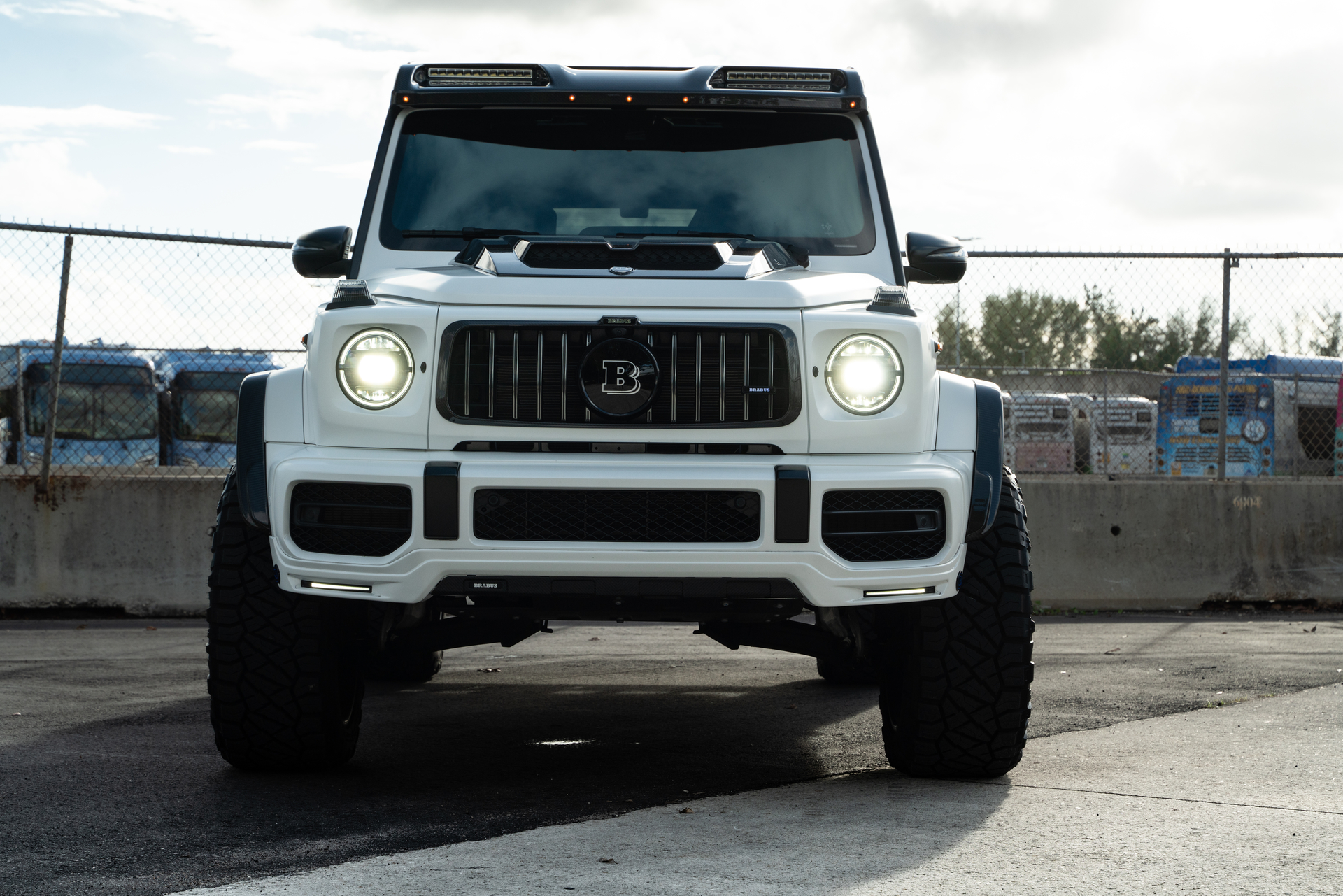 Mercedes Benz AMG G63 4×4 Squared | Polar White | on 1886 XR004 Wheels | Satin Black