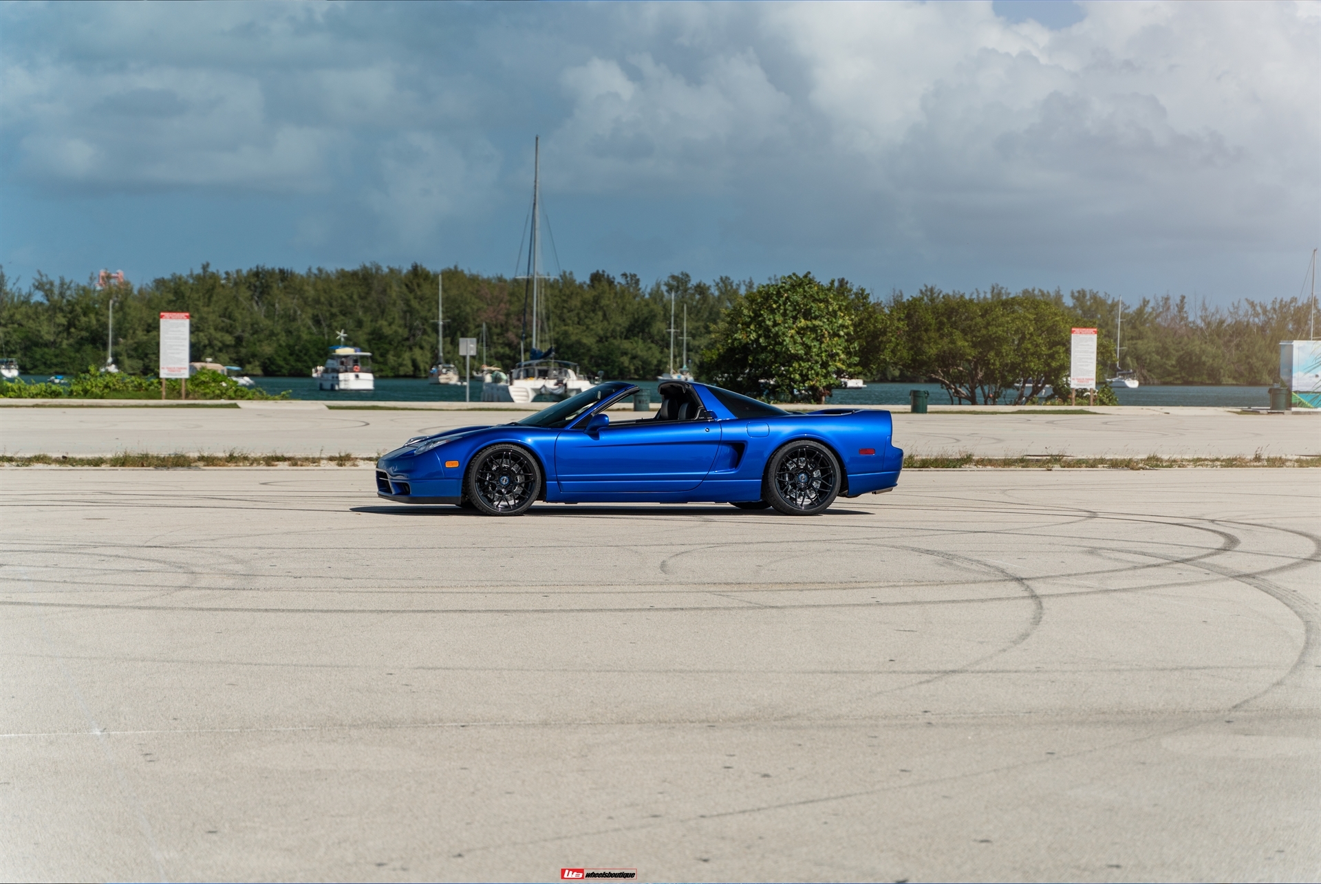 AL13 C009R (Monoblock) | Acura NSX-T