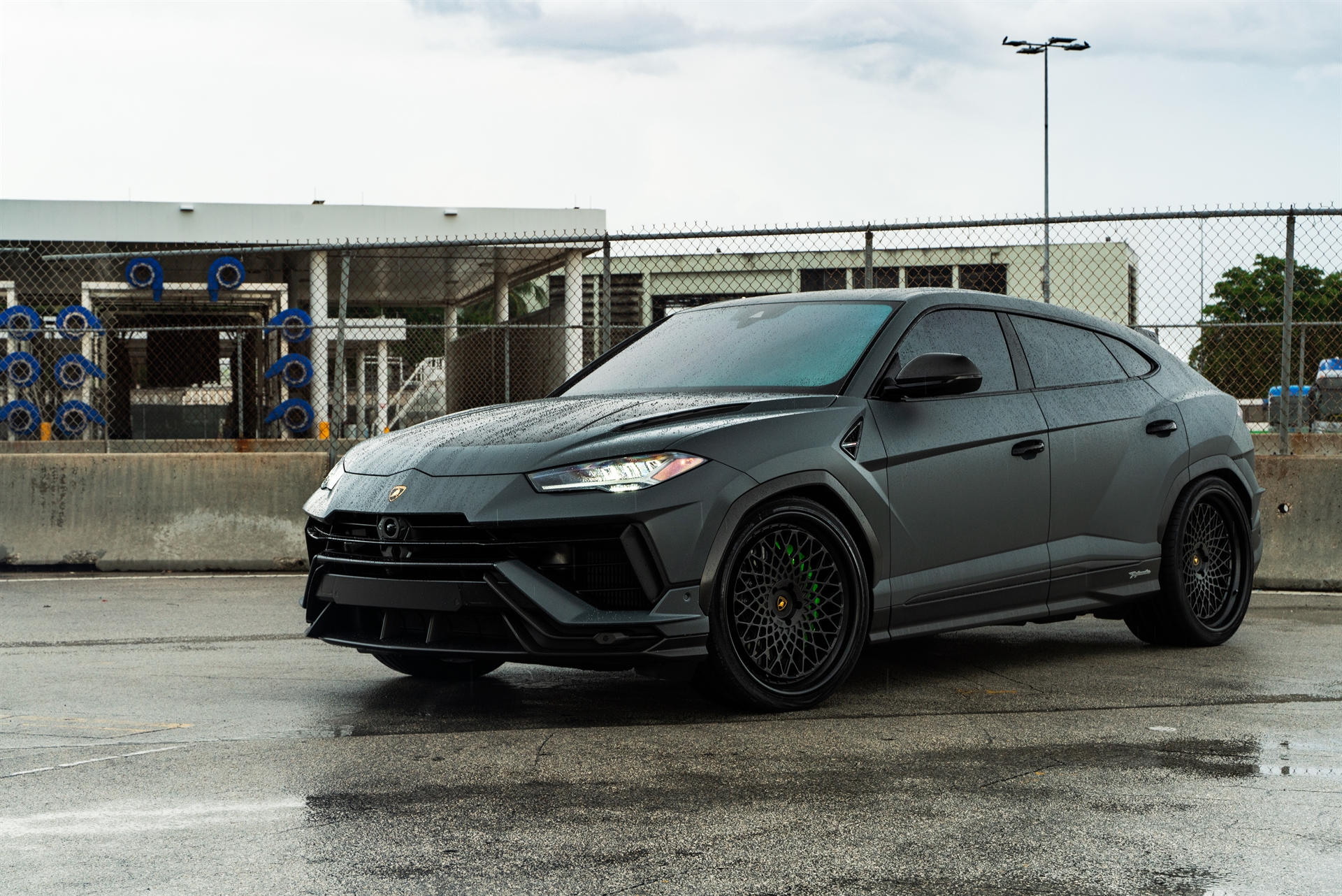 Lamborghini Urus Performante | Grigio Telesto Matt | on 1886 S009 | Satin Black