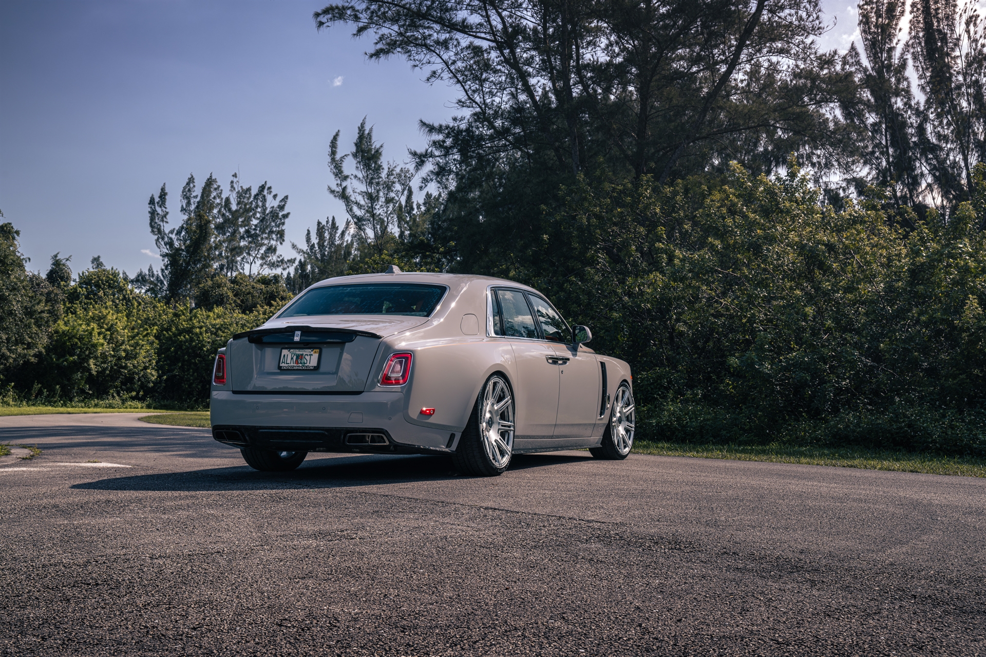 Rolls Royce Phantom on Mansory Kit