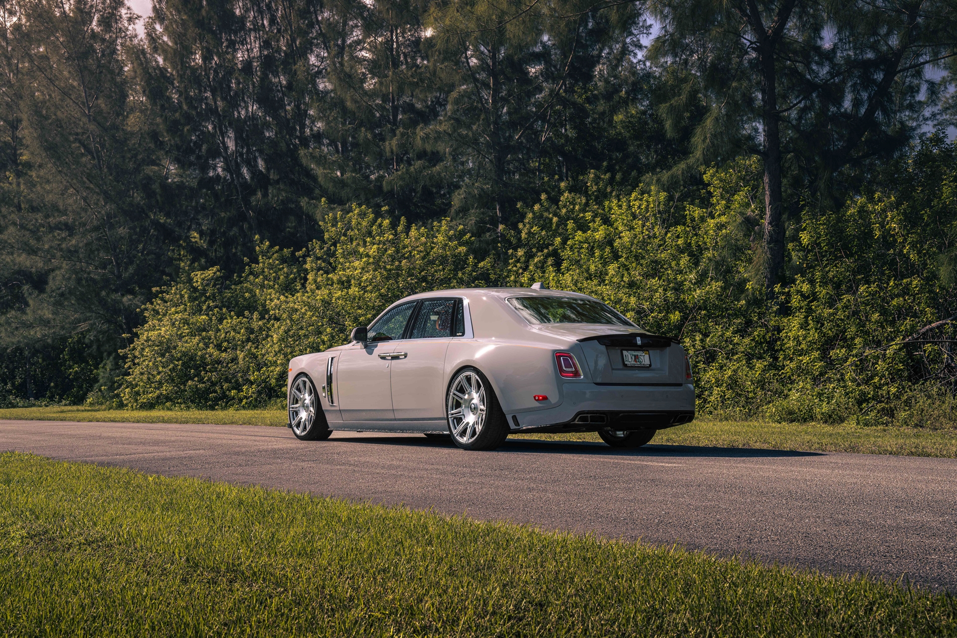 Rolls Royce Phantom on Mansory Kit