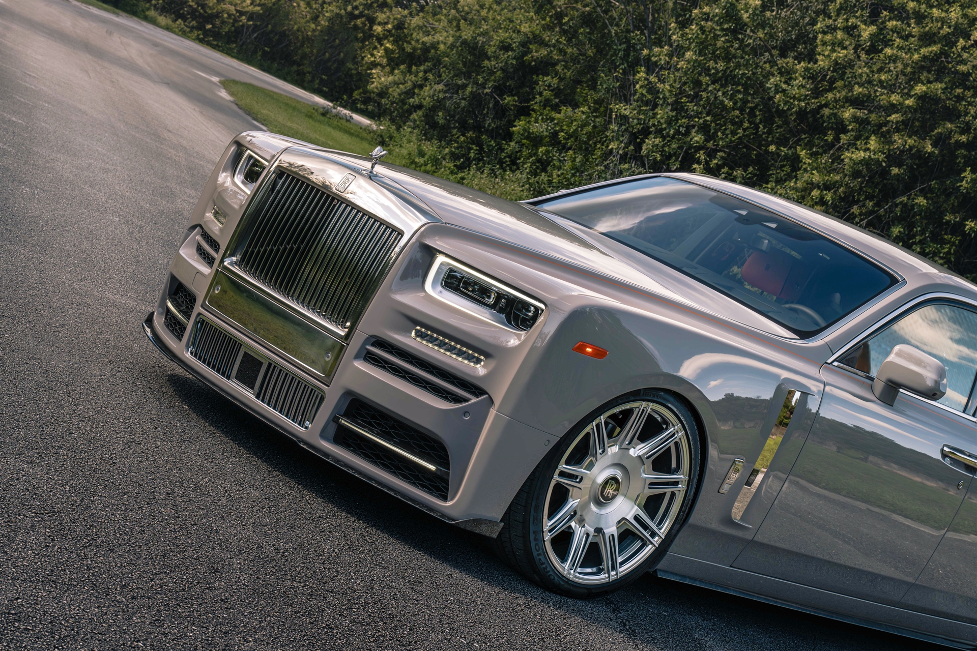 Rolls Royce Phantom on Mansory Kit