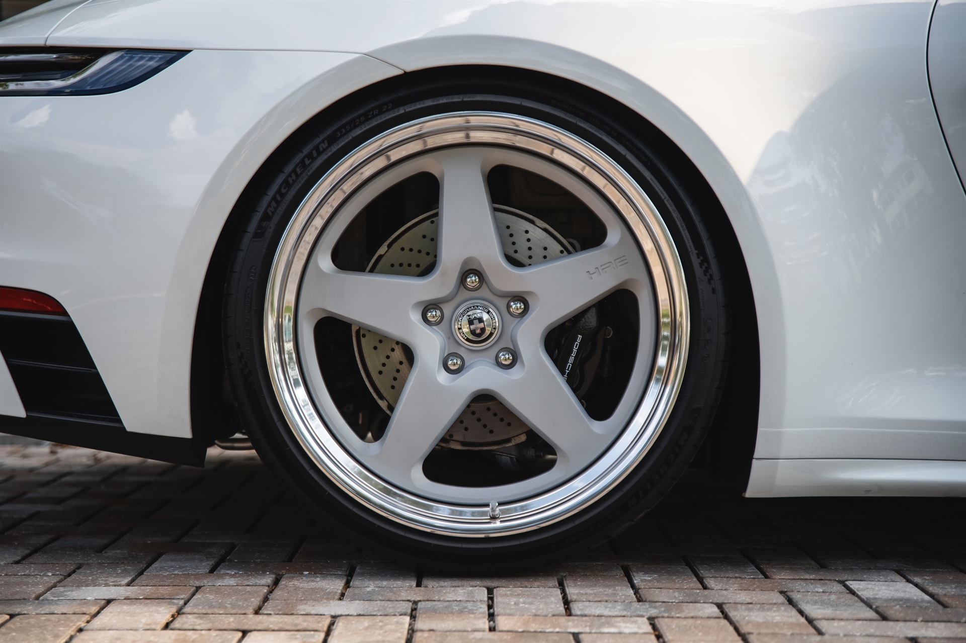 Porsche 992 Targa on  HRE 527 FMR