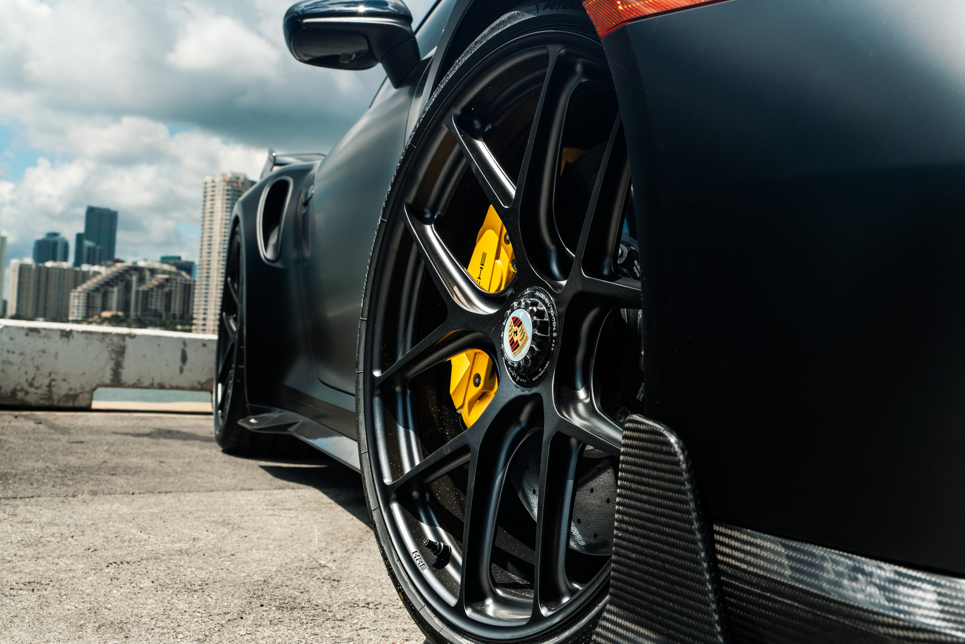 MANSORY 992 Turbo S | Black | on HRE R101 LW | Satin Black