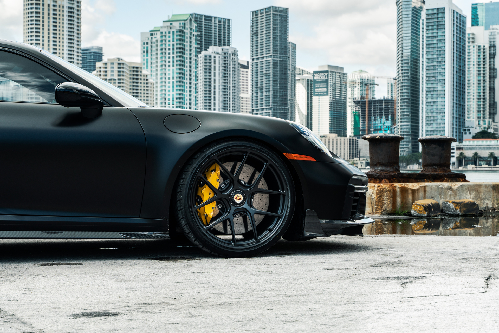 MANSORY 992 Turbo S | Black | on HRE R101 LW | Satin Black