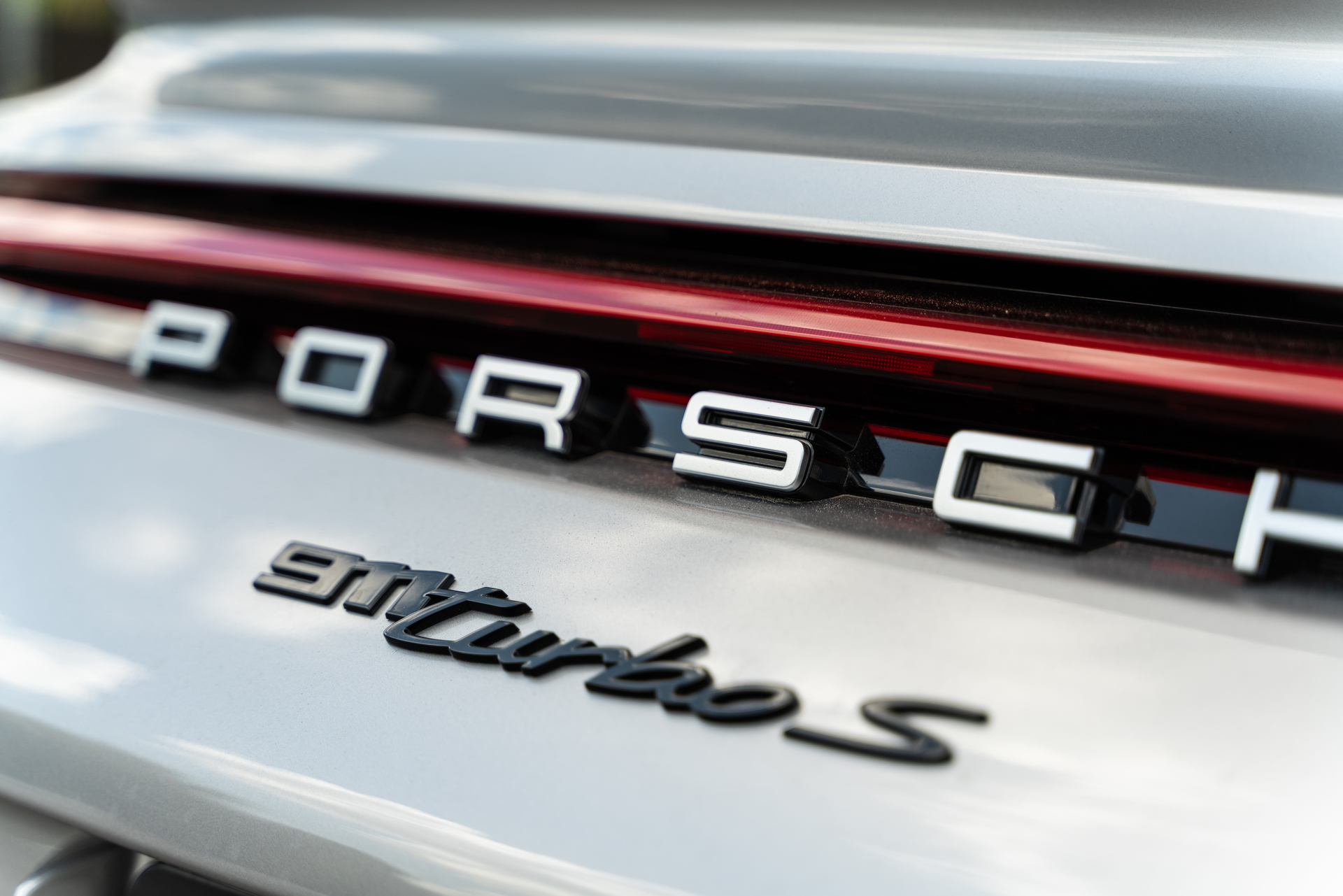 Porsche 992 Turbo S | GT Silver | on HRE 305M | Frozen Dark Polished