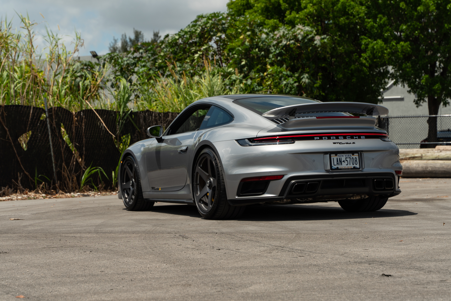 Porsche 992 Turbo S | GT Silver | on HRE 305M | Frozen Dark Polished