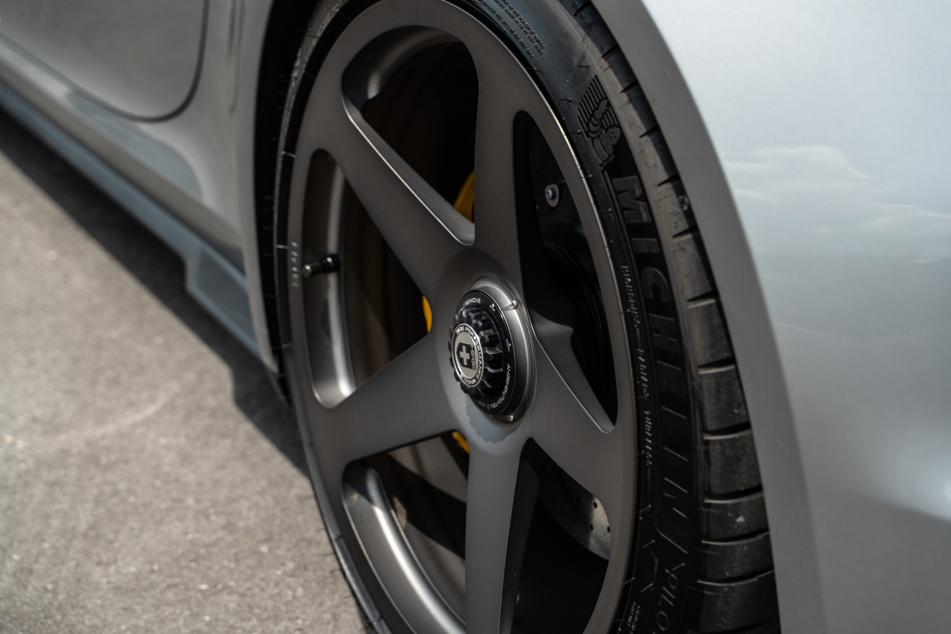 Porsche 992 Turbo S | GT Silver | on HRE 305M | Frozen Dark Polished