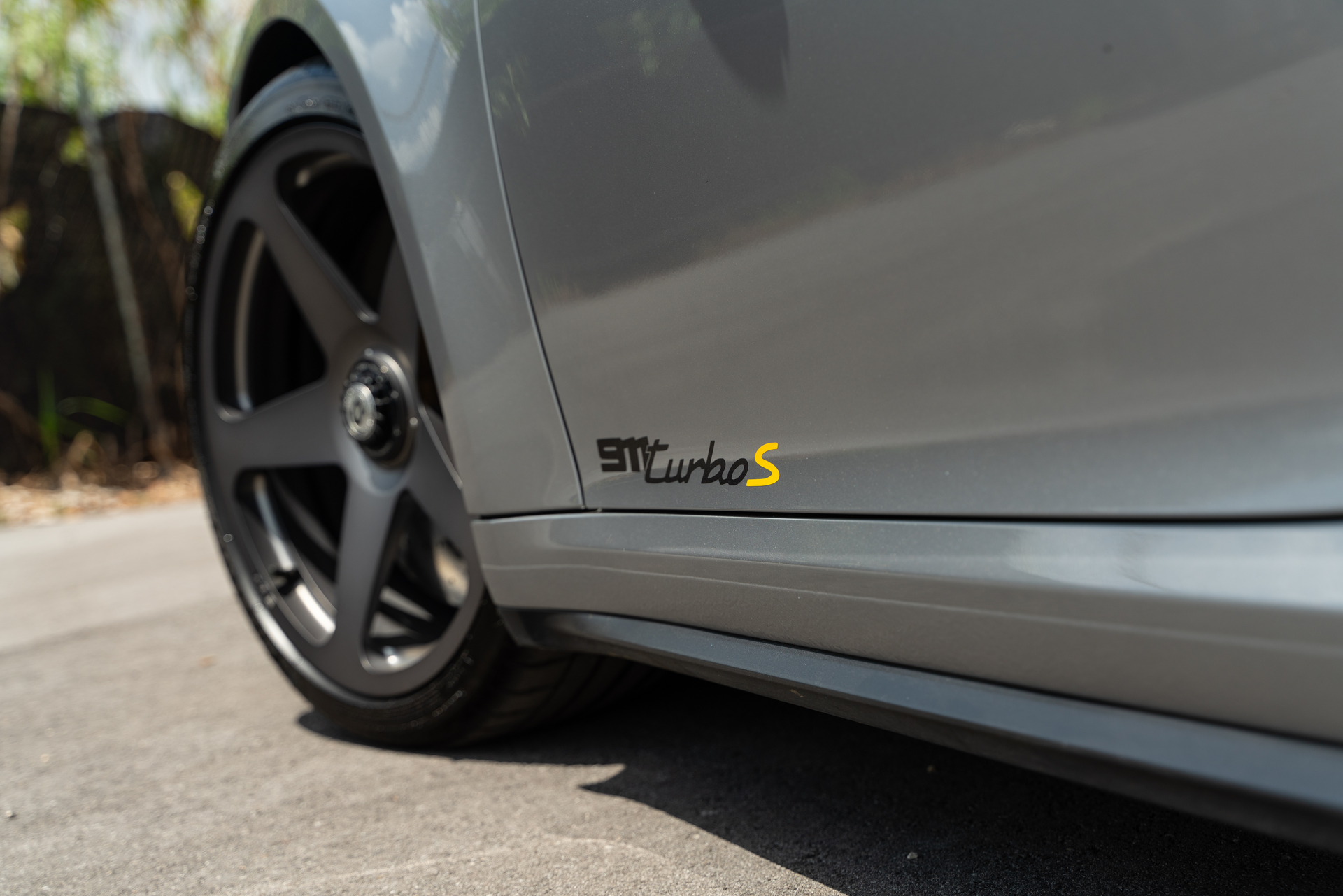 Porsche 992 Turbo S | GT Silver | on HRE 305M | Frozen Dark Polished