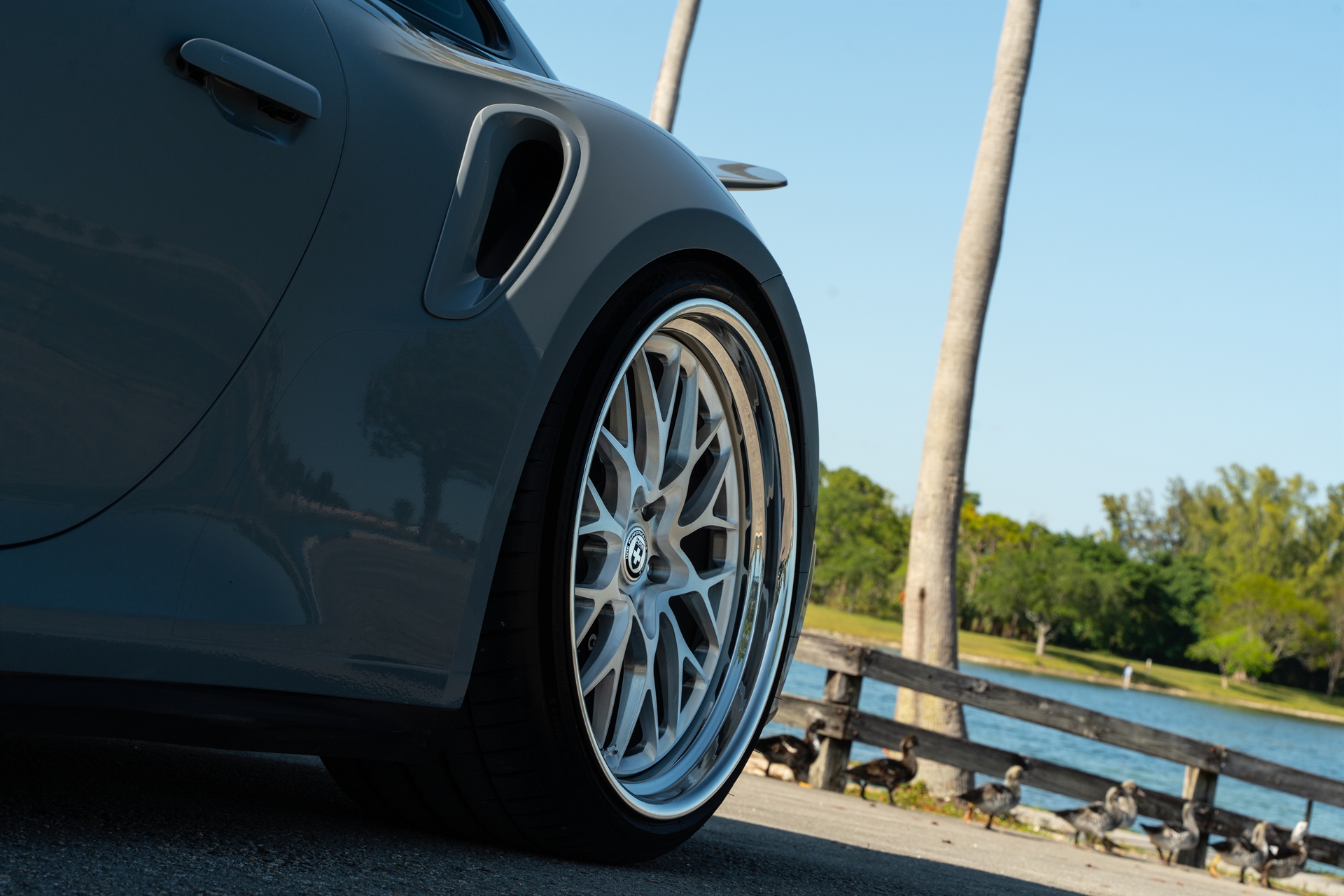 Porsche 992 Turbo S | Artic Gray | on HRE 520 FMR | Brushed Clear