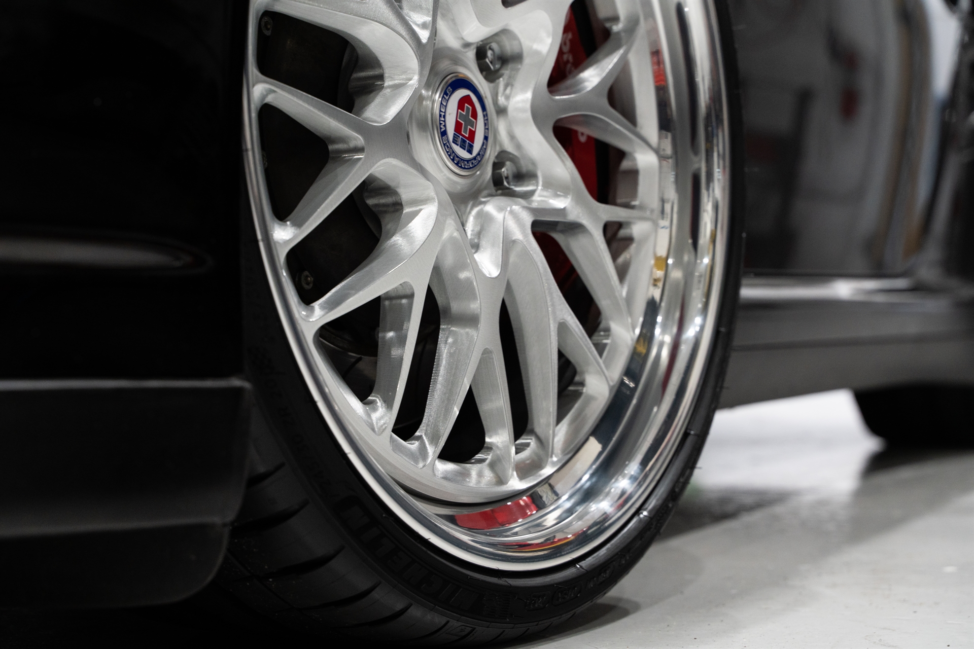 Porsche 997 on HRE Wheels 520 FMR