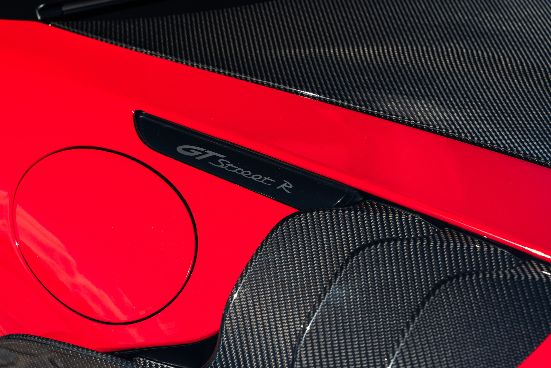 Techart Porsche 992 GT Street R America aerokit and Techart Wheels