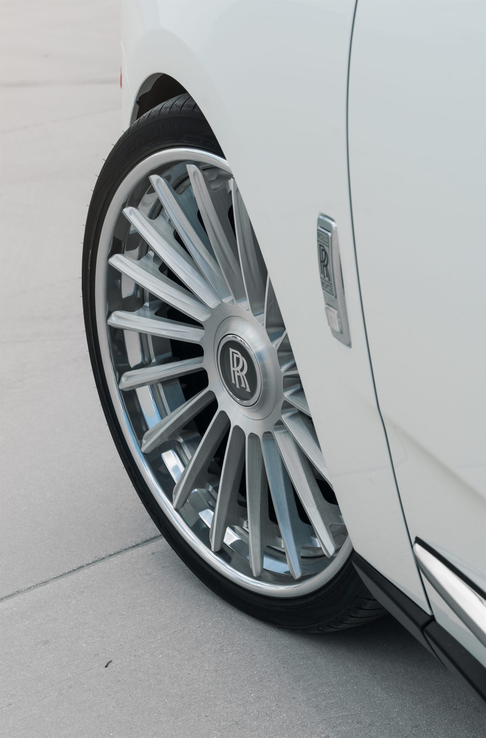 ANRKY RF-382 | Rolls-Royce Cullinan