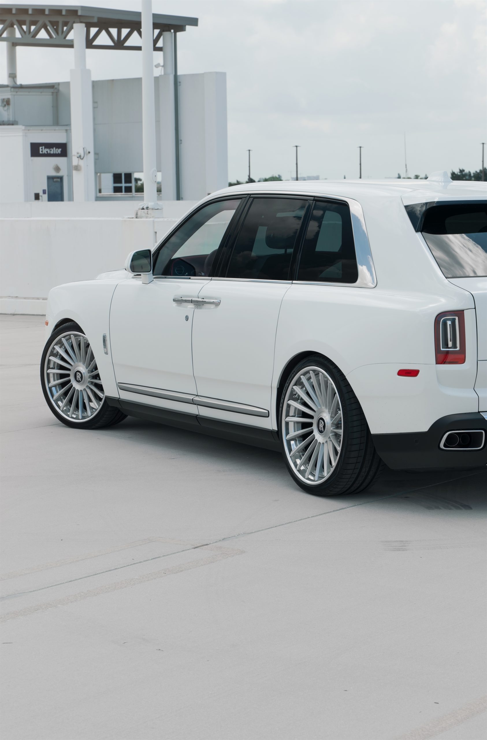 ANRKY RF-382 | Rolls-Royce Cullinan