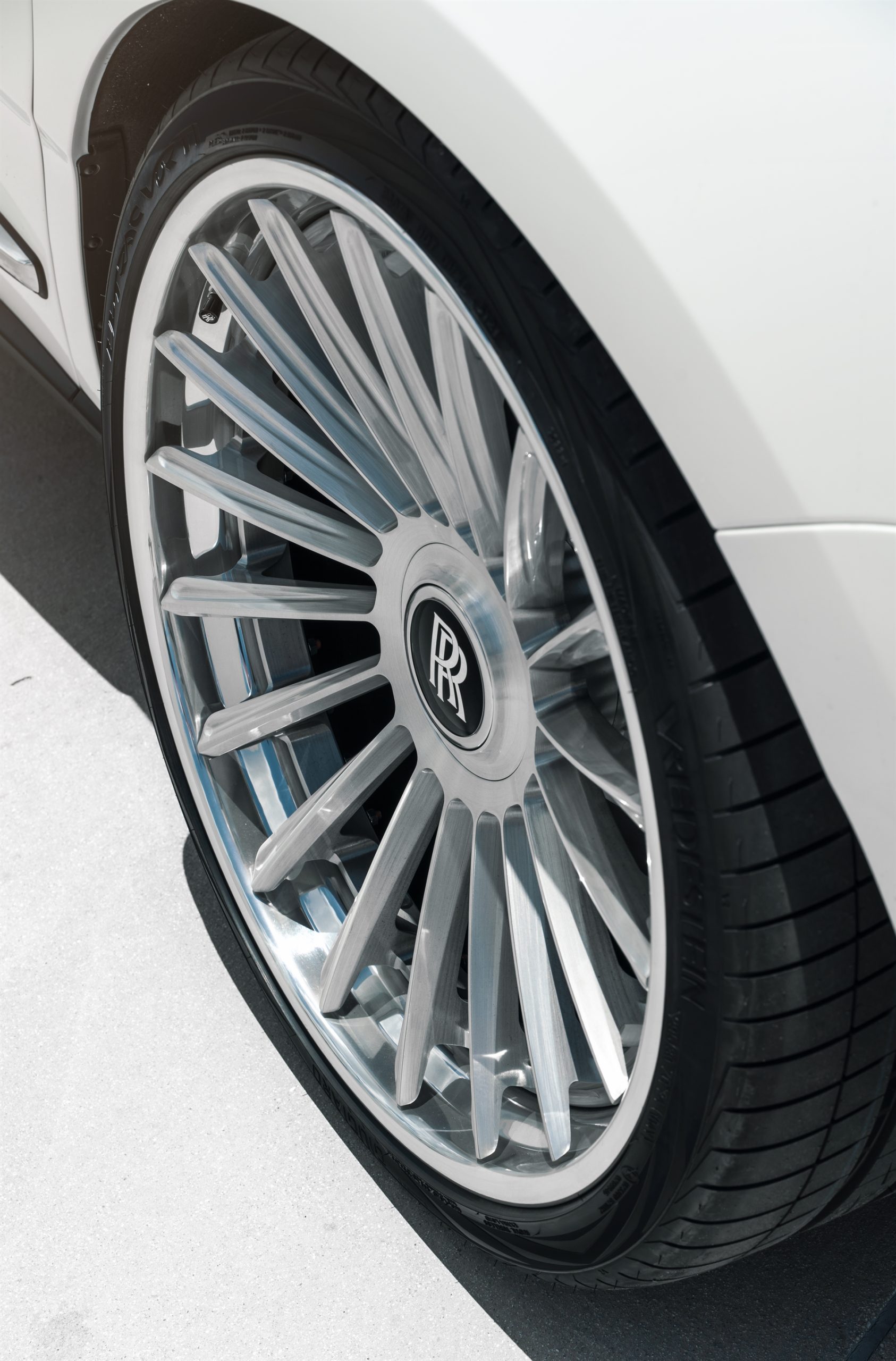 ANRKY RF-382 | Rolls-Royce Cullinan